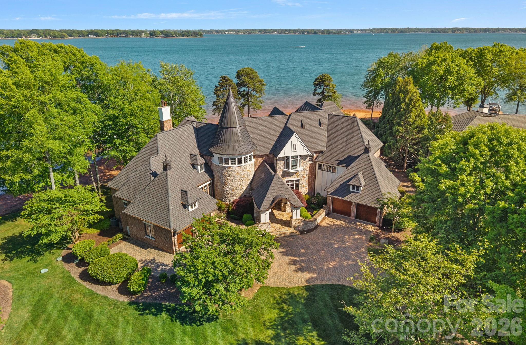109 Conway Court — Mooresville