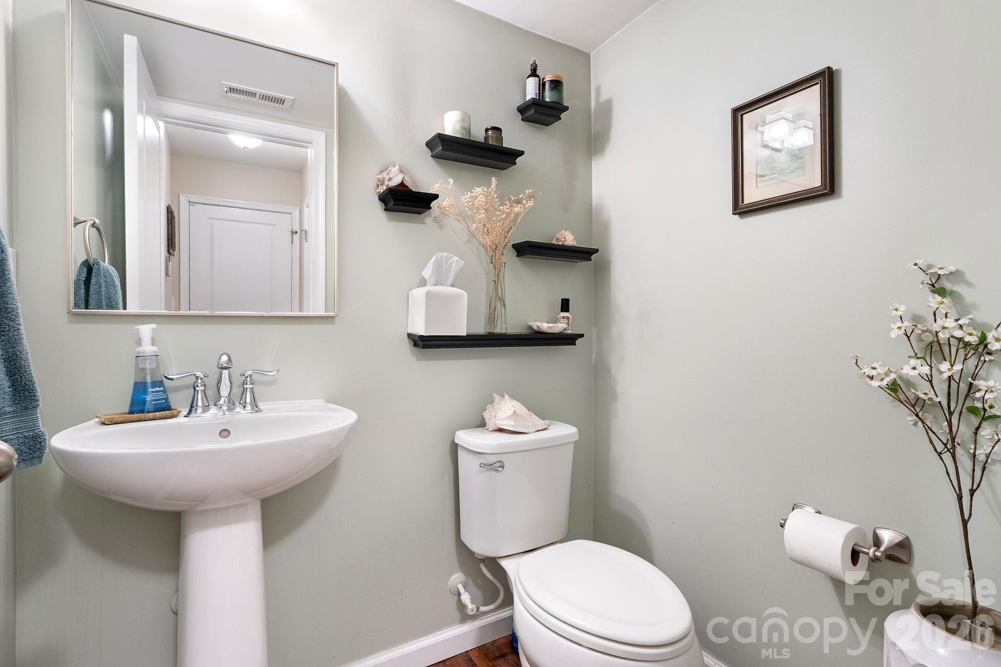 1631 Hooper Court — Charlotte
