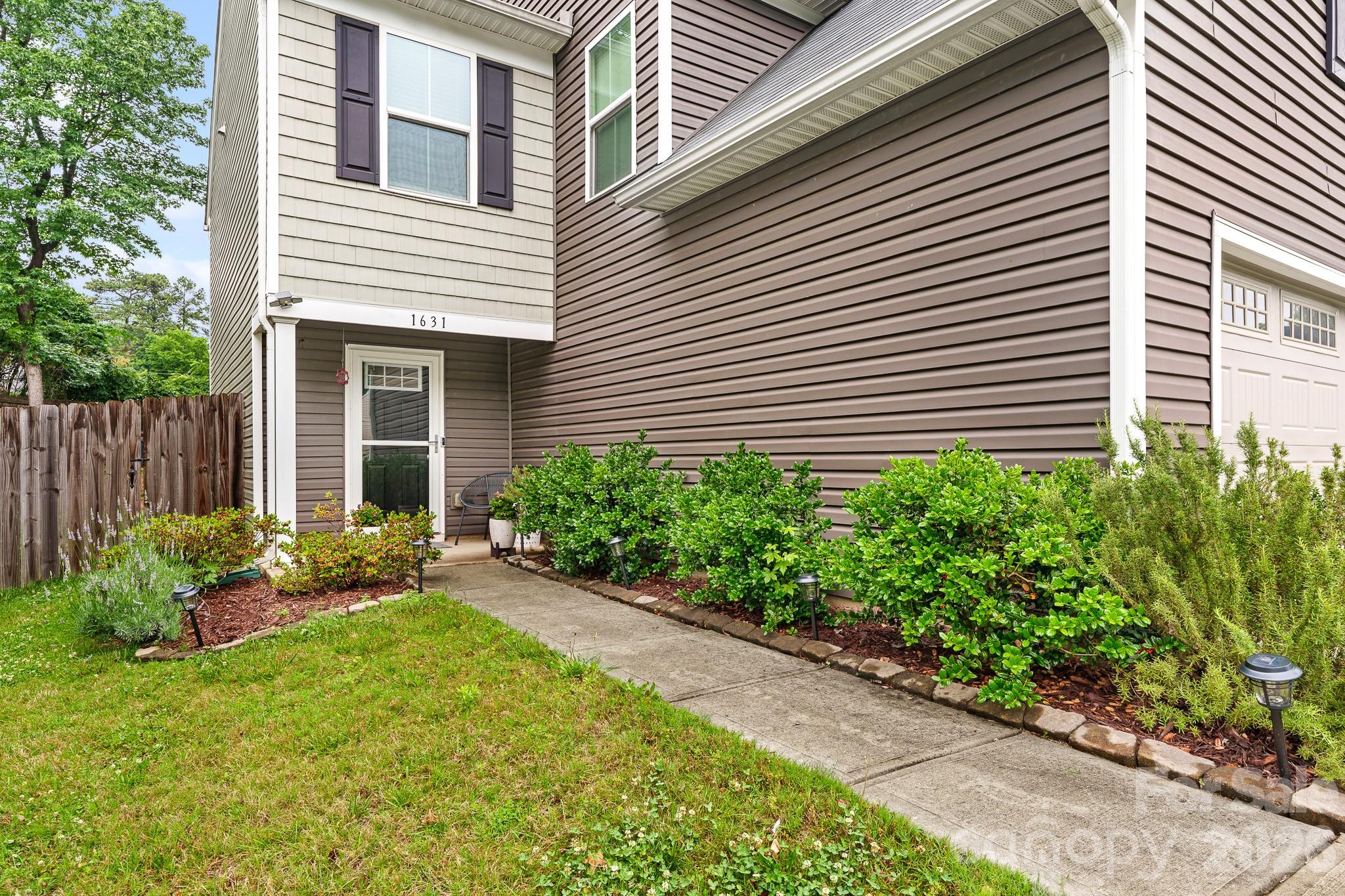 1631 Hooper Court — Charlotte