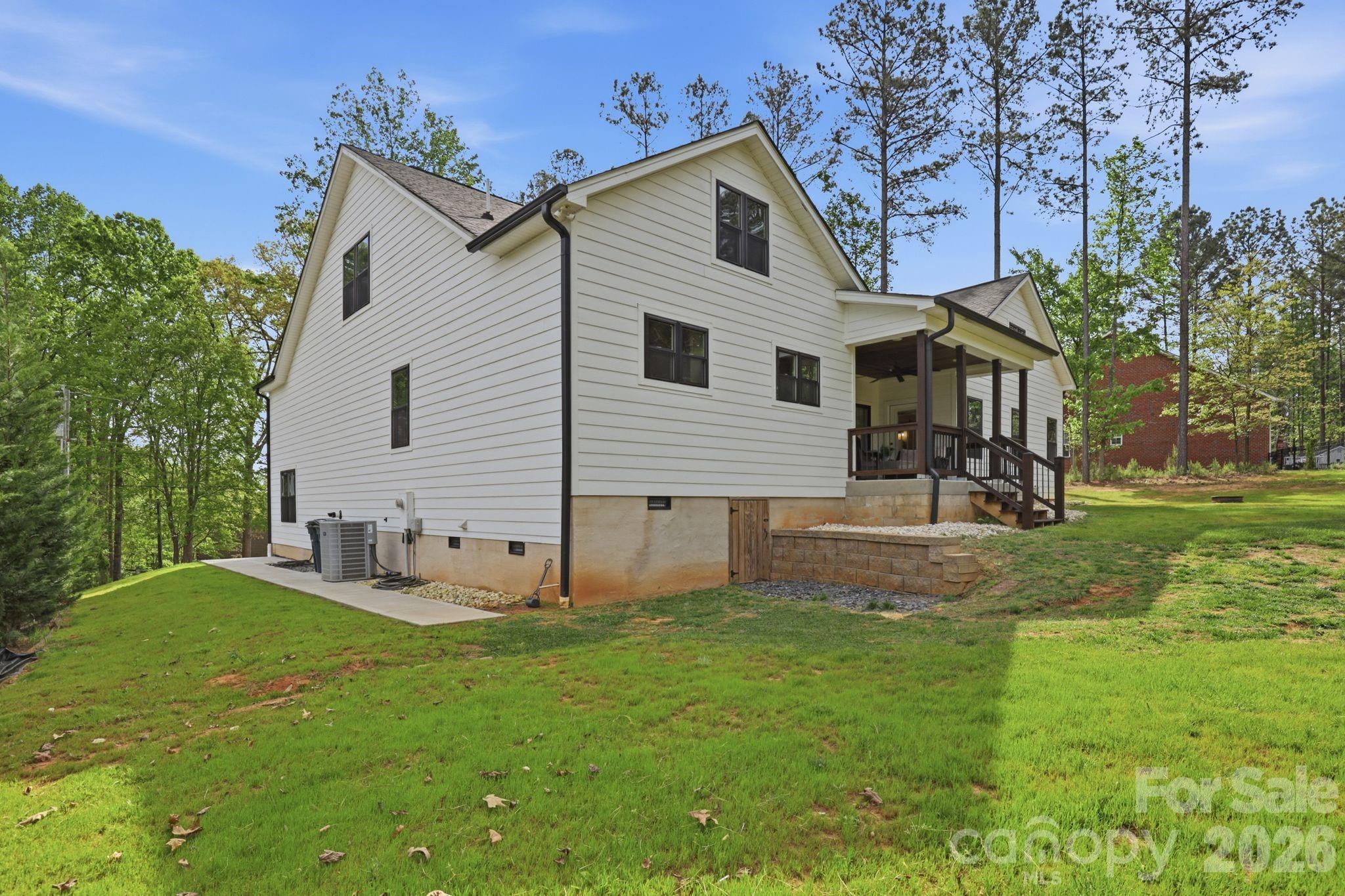 420 Stillwater Road — Troutman