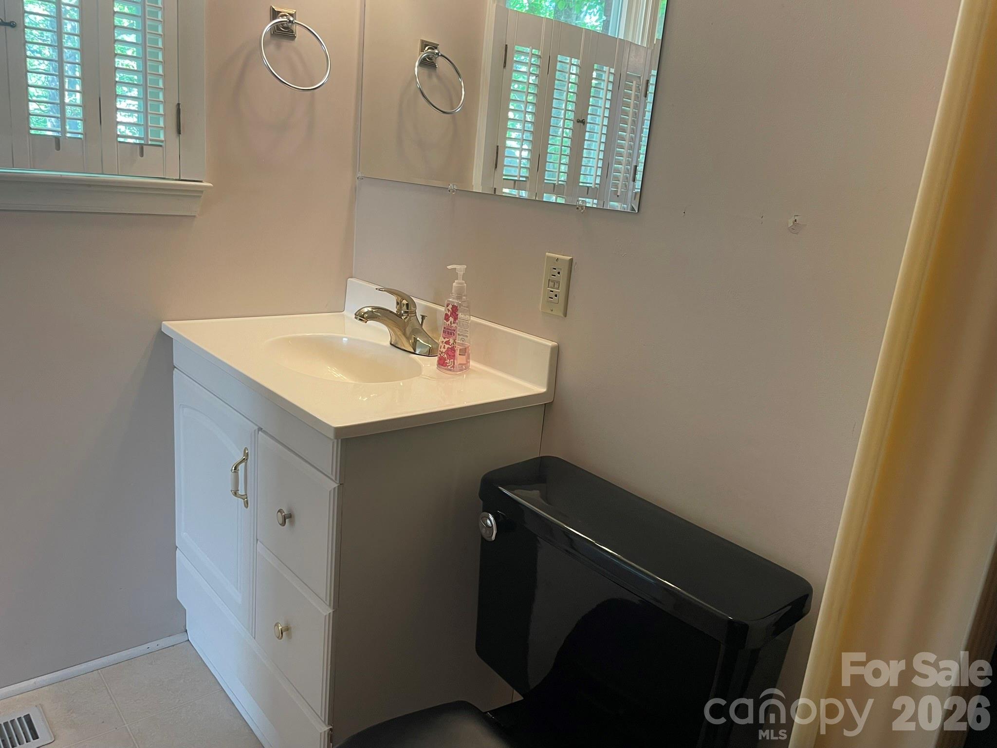 1320 Havenwood Drive — Morganton