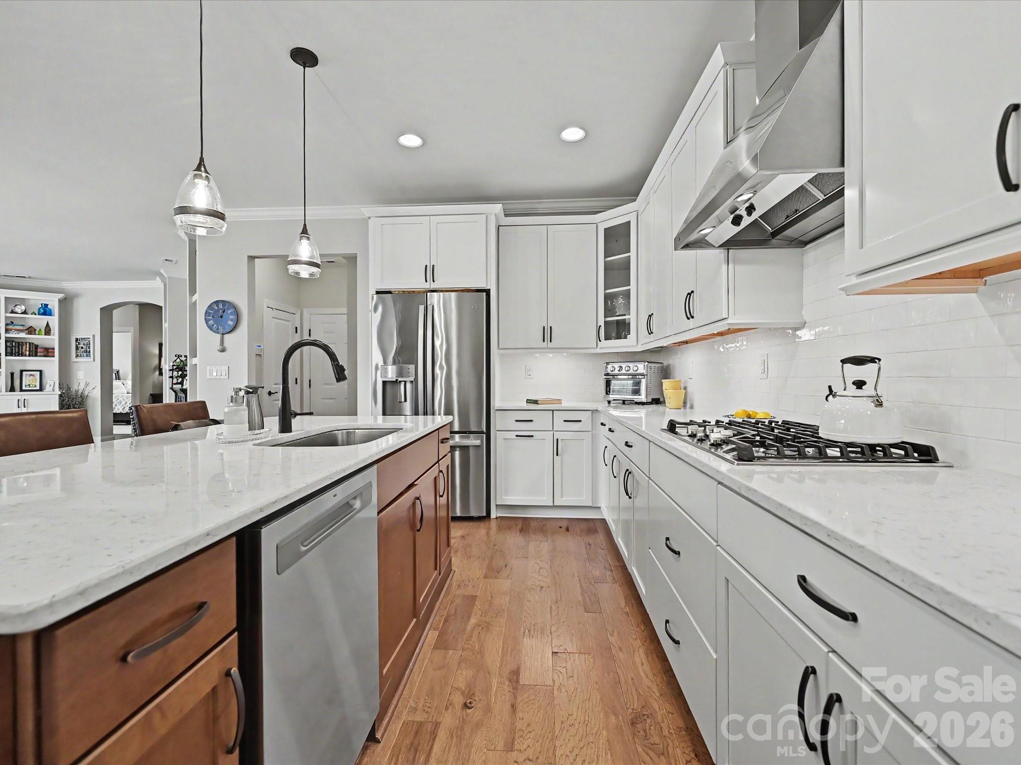 2202 Lincolnshire Lane — Wesley Chapel