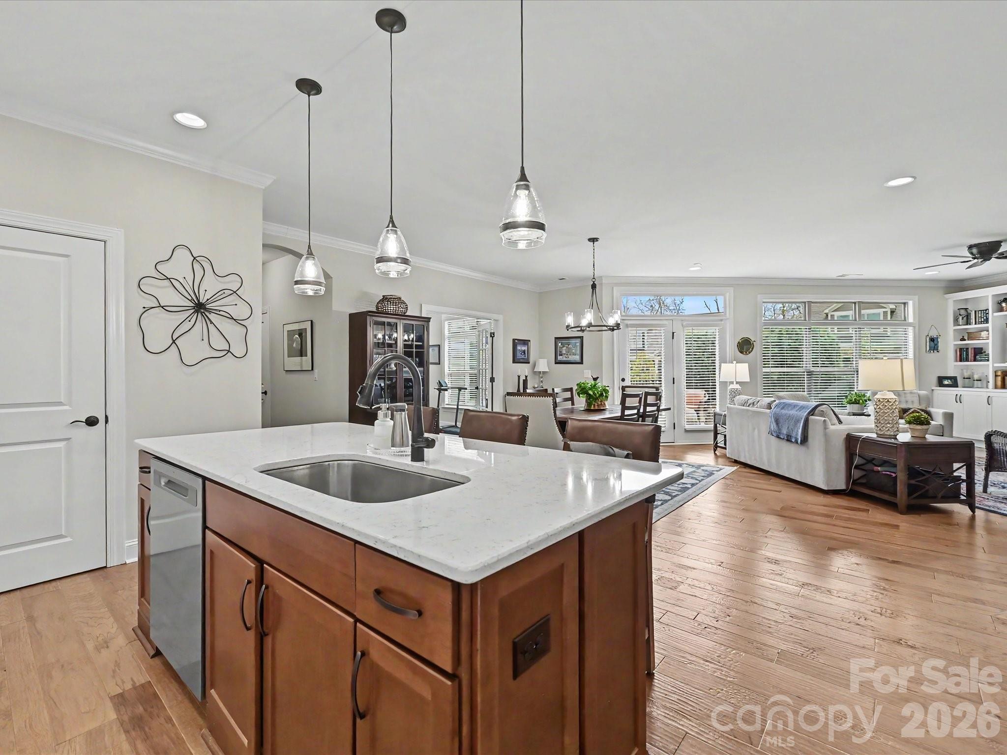 2202 Lincolnshire Lane — Wesley Chapel