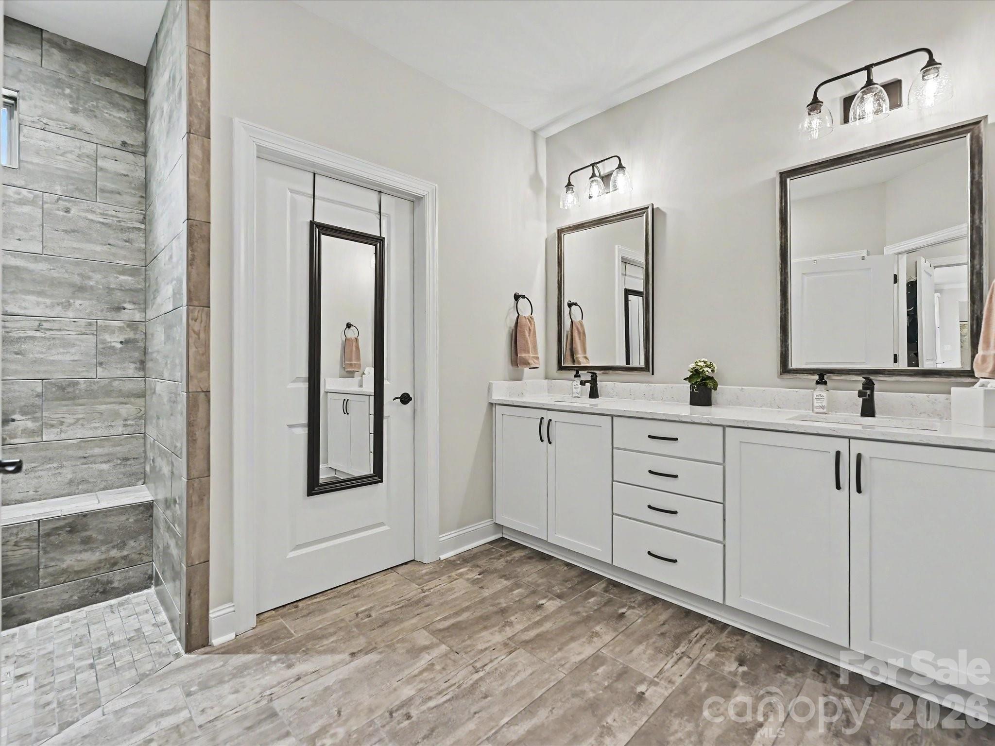 2202 Lincolnshire Lane — Wesley Chapel