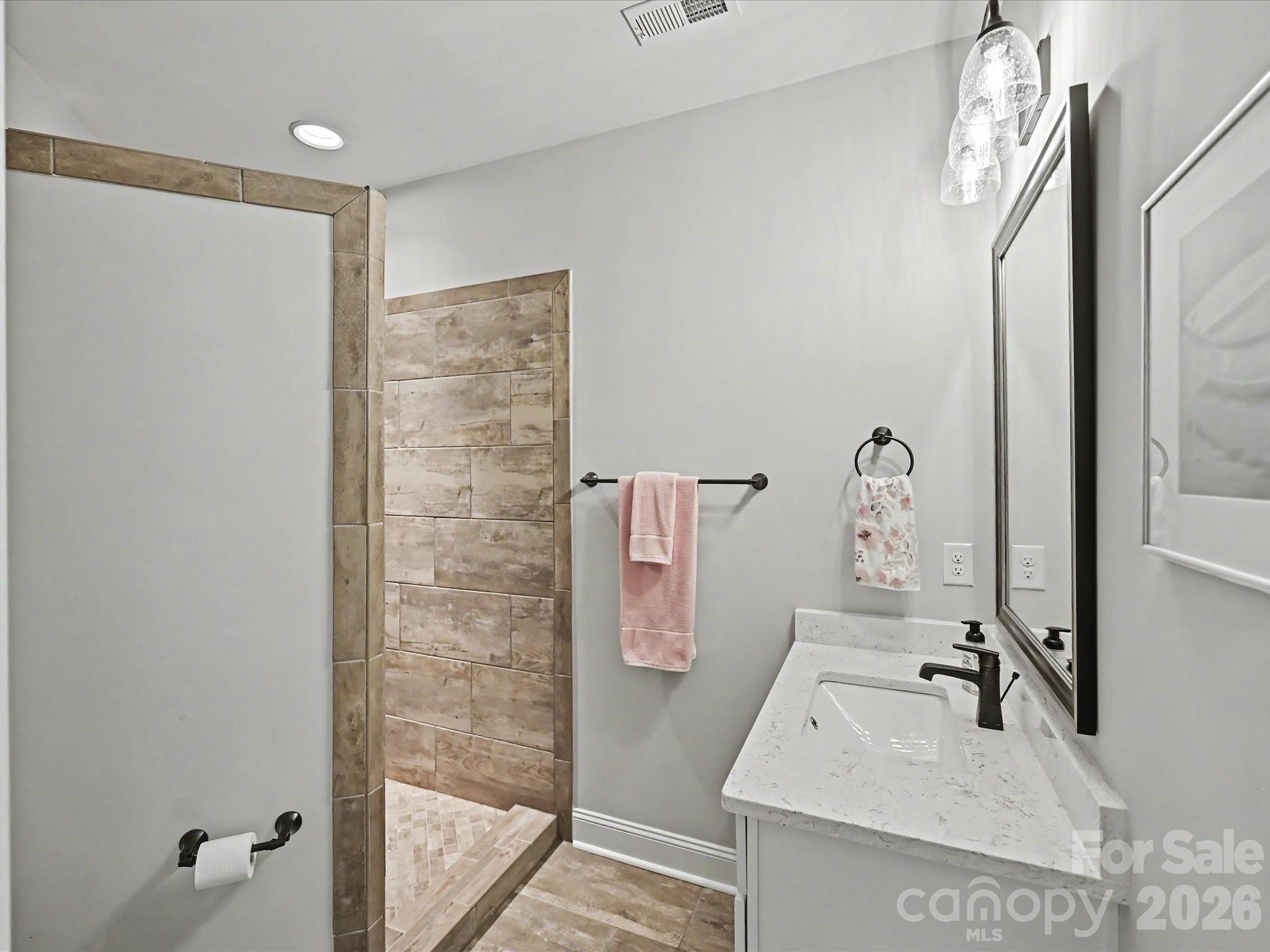 2202 Lincolnshire Lane — Wesley Chapel