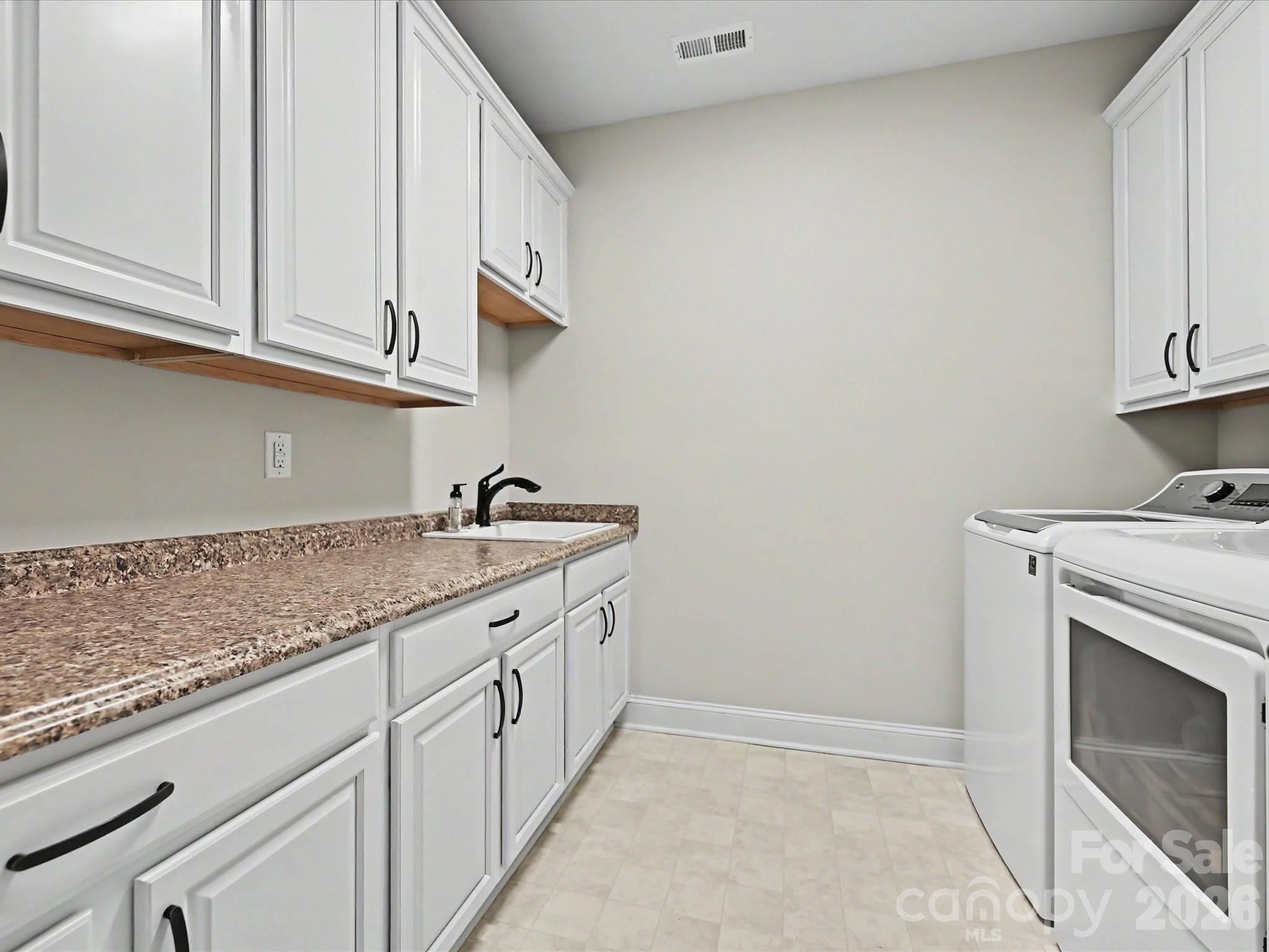 2202 Lincolnshire Lane — Wesley Chapel