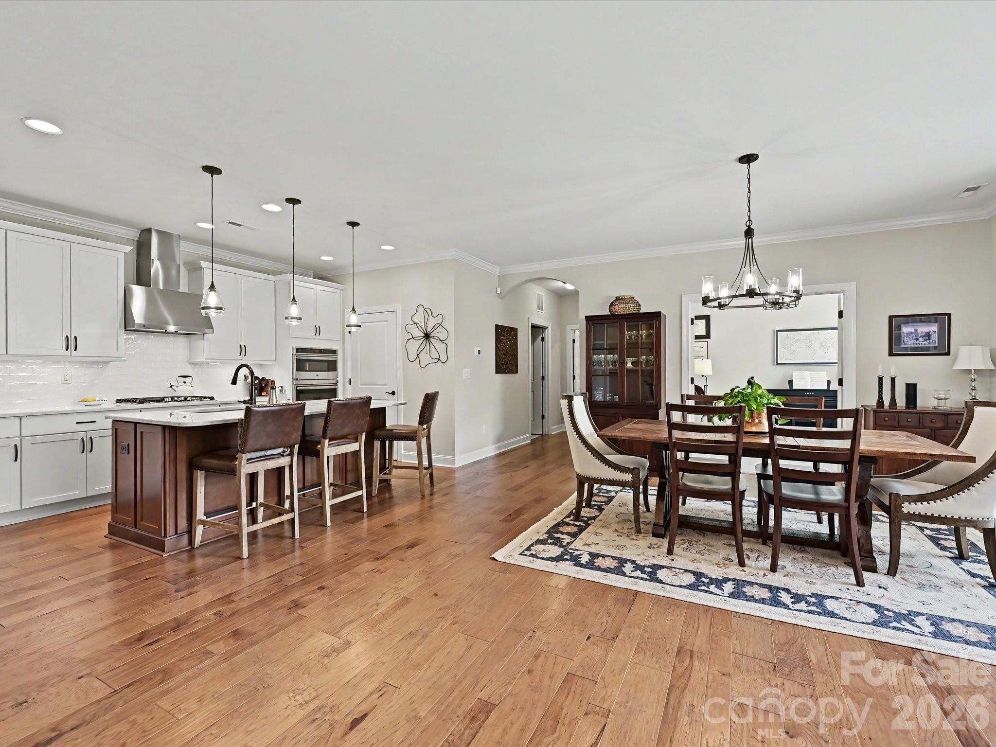 2202 Lincolnshire Lane — Wesley Chapel