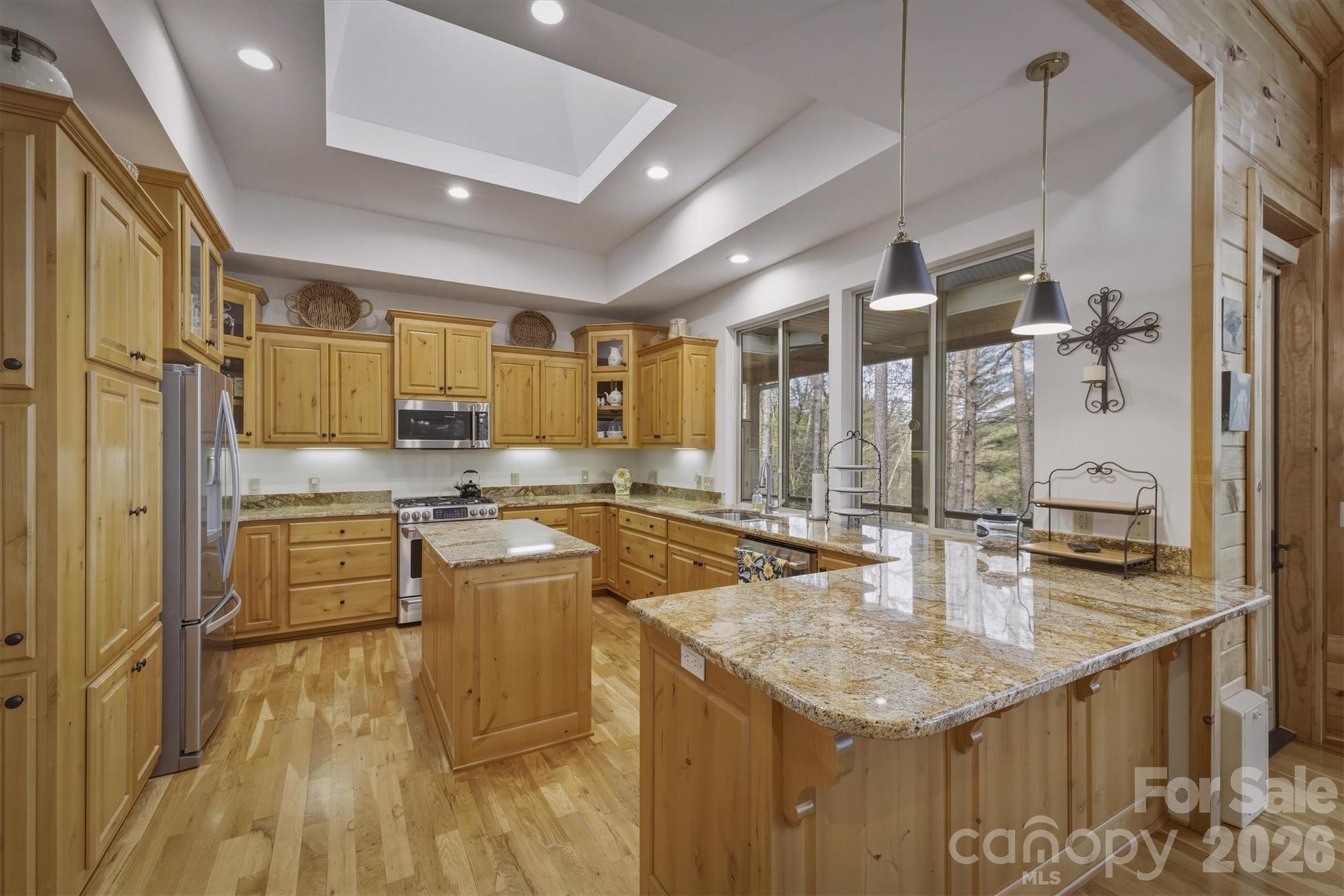 2224 W Paradise Harbor Drive — Connelly Springs