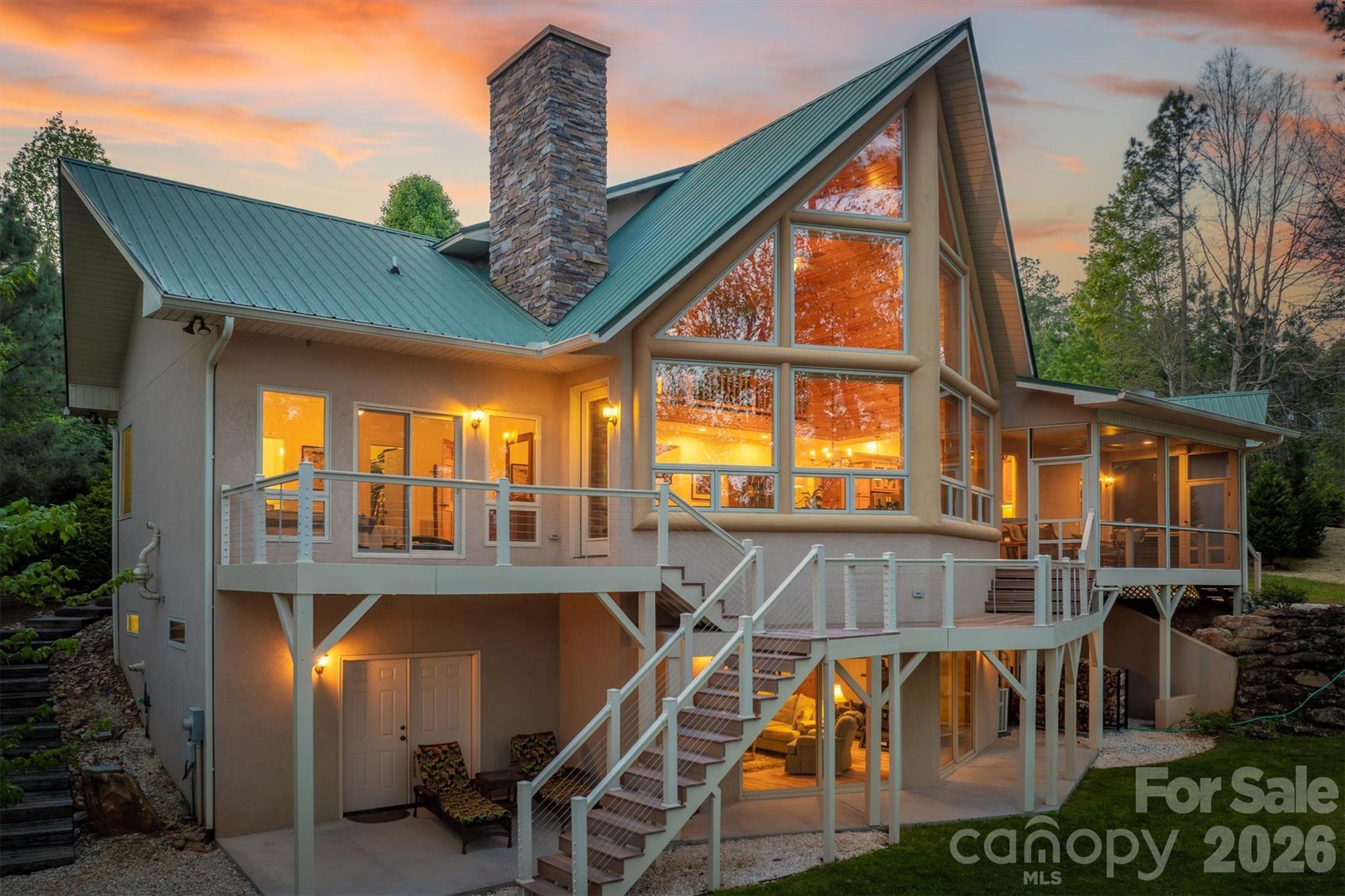 2224 W Paradise Harbor Drive — Connelly Springs