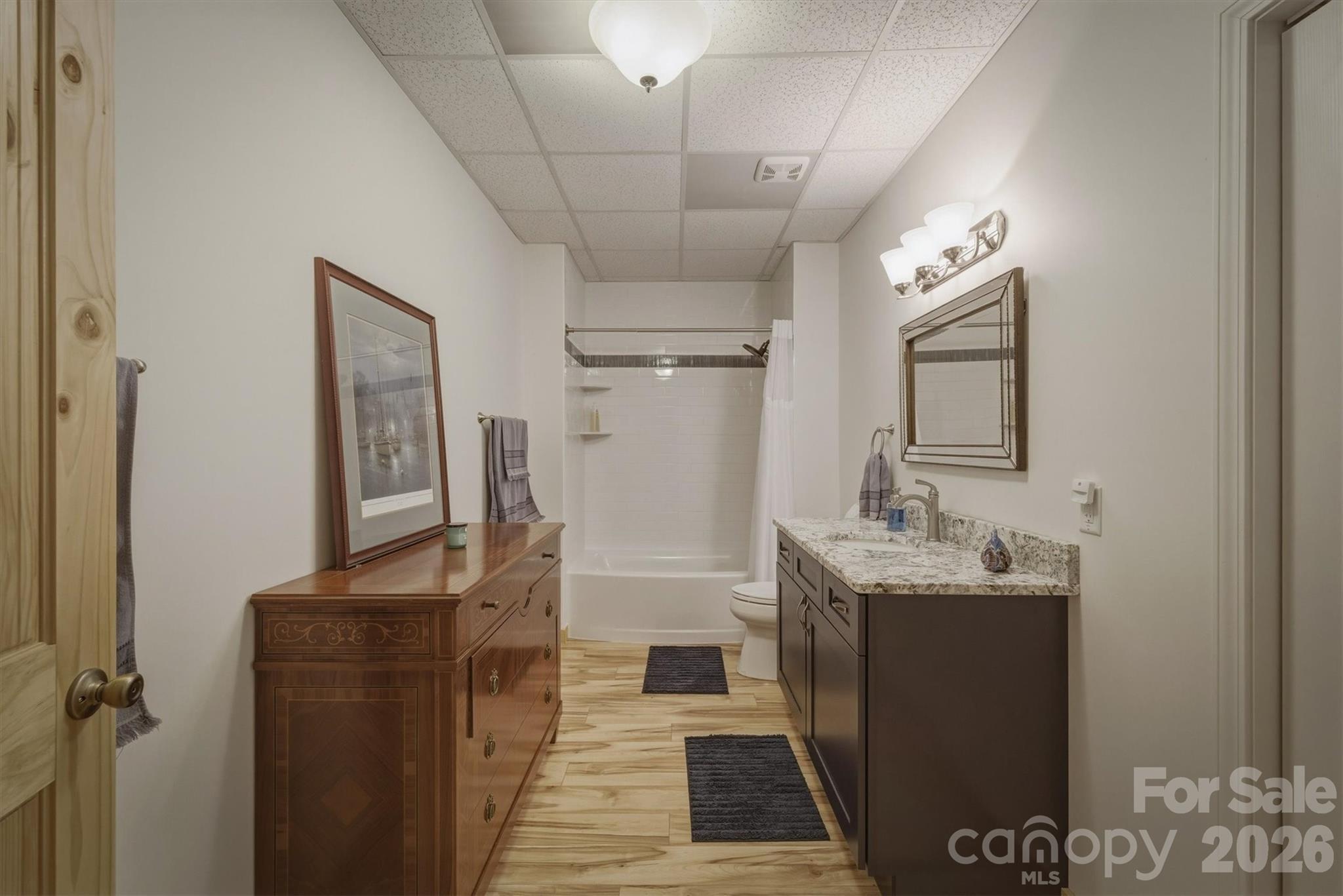 2224 W Paradise Harbor Drive — Connelly Springs