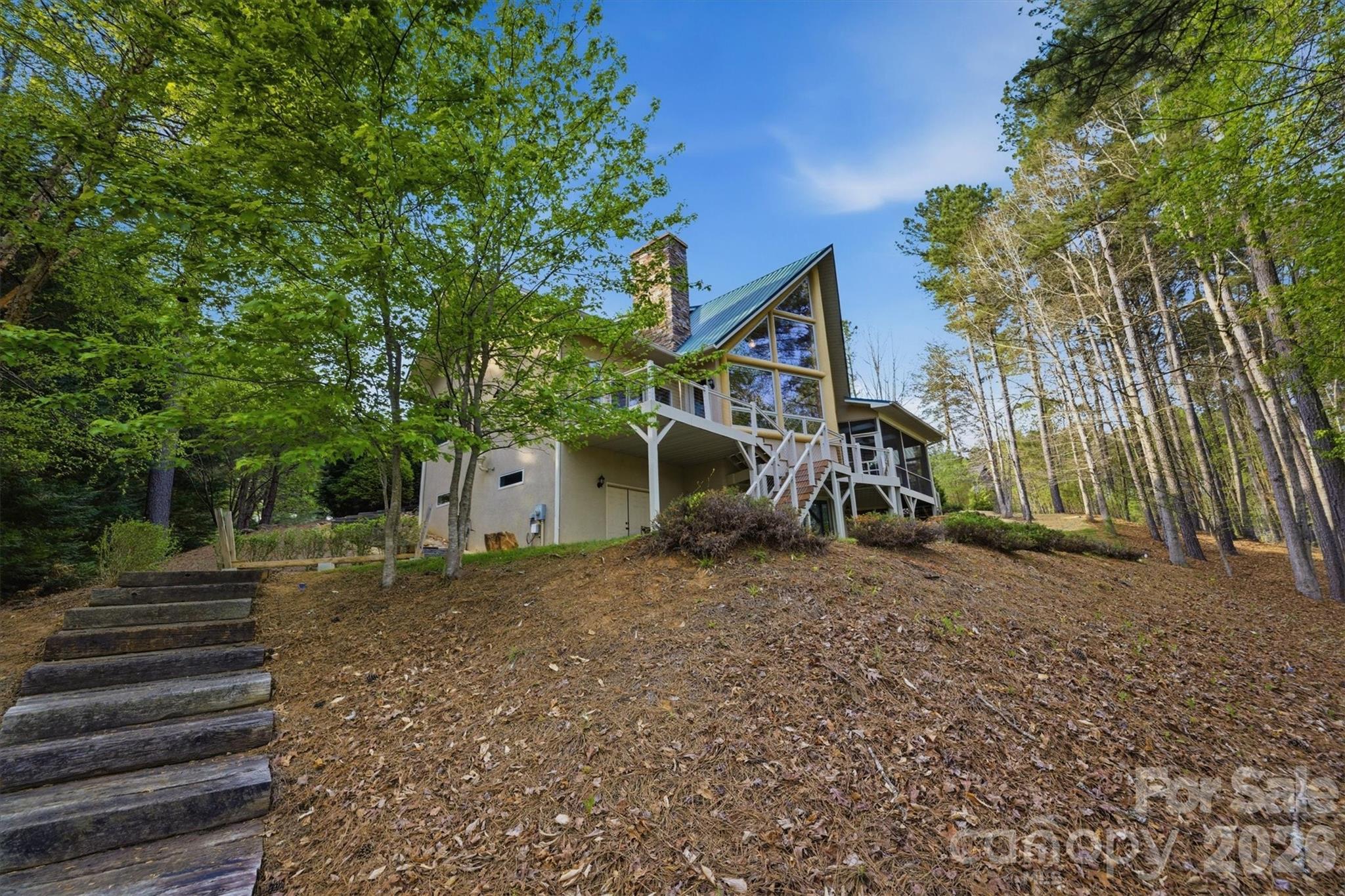 2224 W Paradise Harbor Drive — Connelly Springs