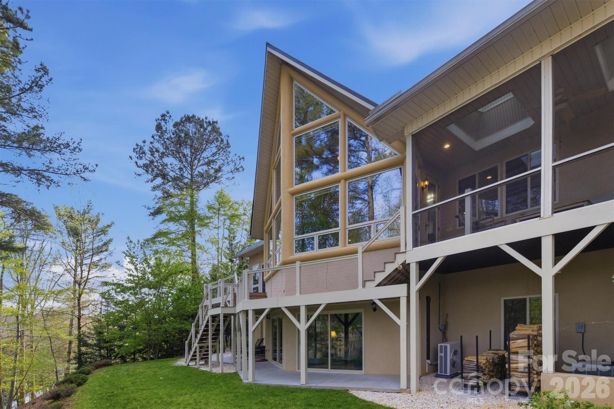 2224 W Paradise Harbor Drive — Connelly Springs