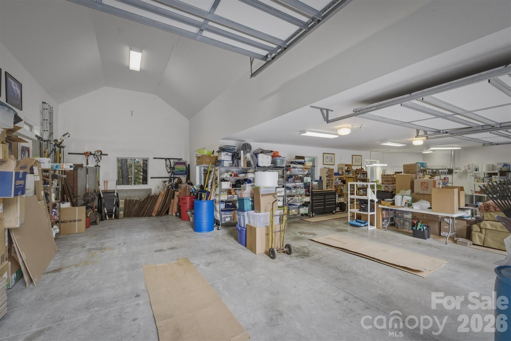 2224 W Paradise Harbor Drive — Connelly Springs