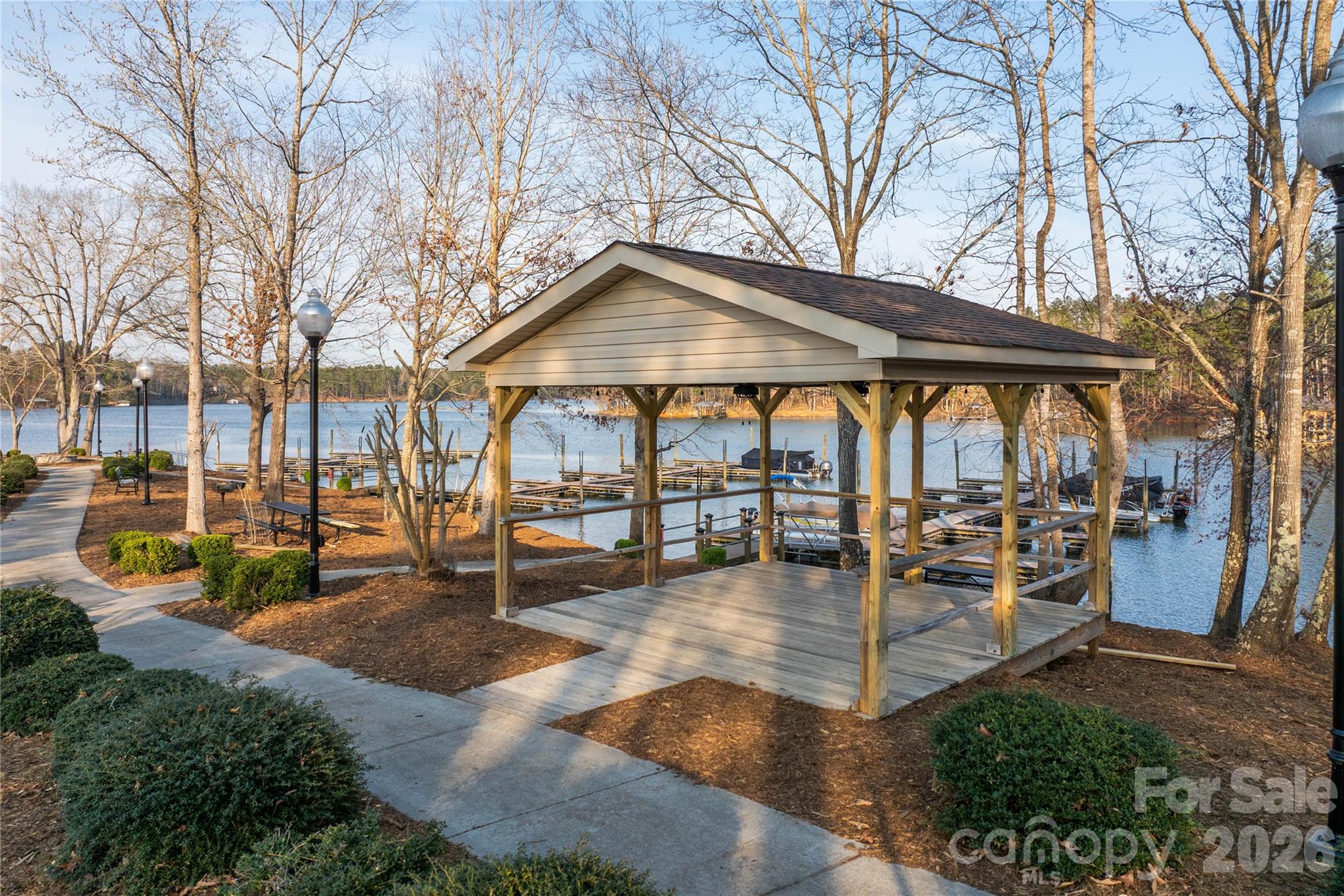 2224 W Paradise Harbor Drive — Connelly Springs