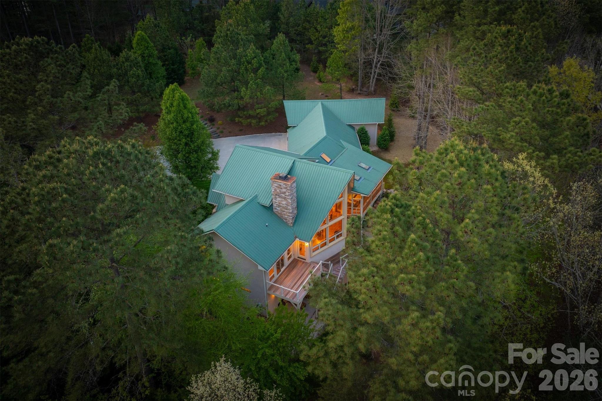 2224 W Paradise Harbor Drive — Connelly Springs