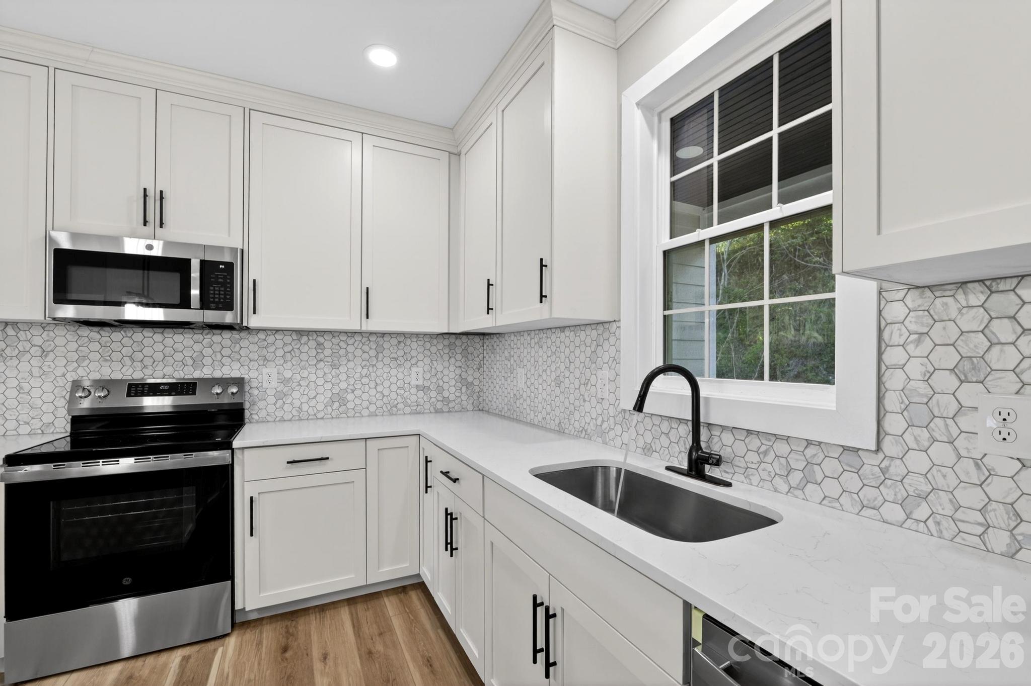 409 Huntington Woods Street #65 — Lenoir