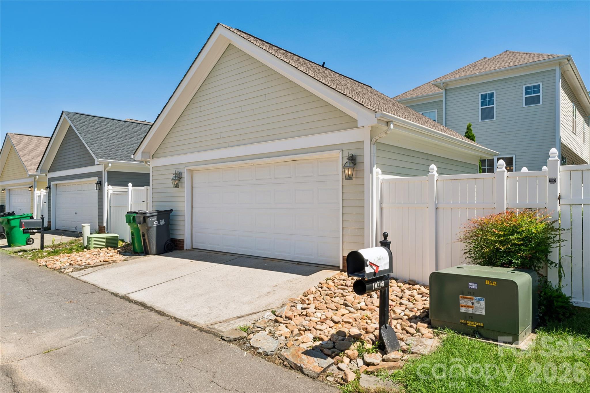 10208 Tolleson Avenue — Charlotte