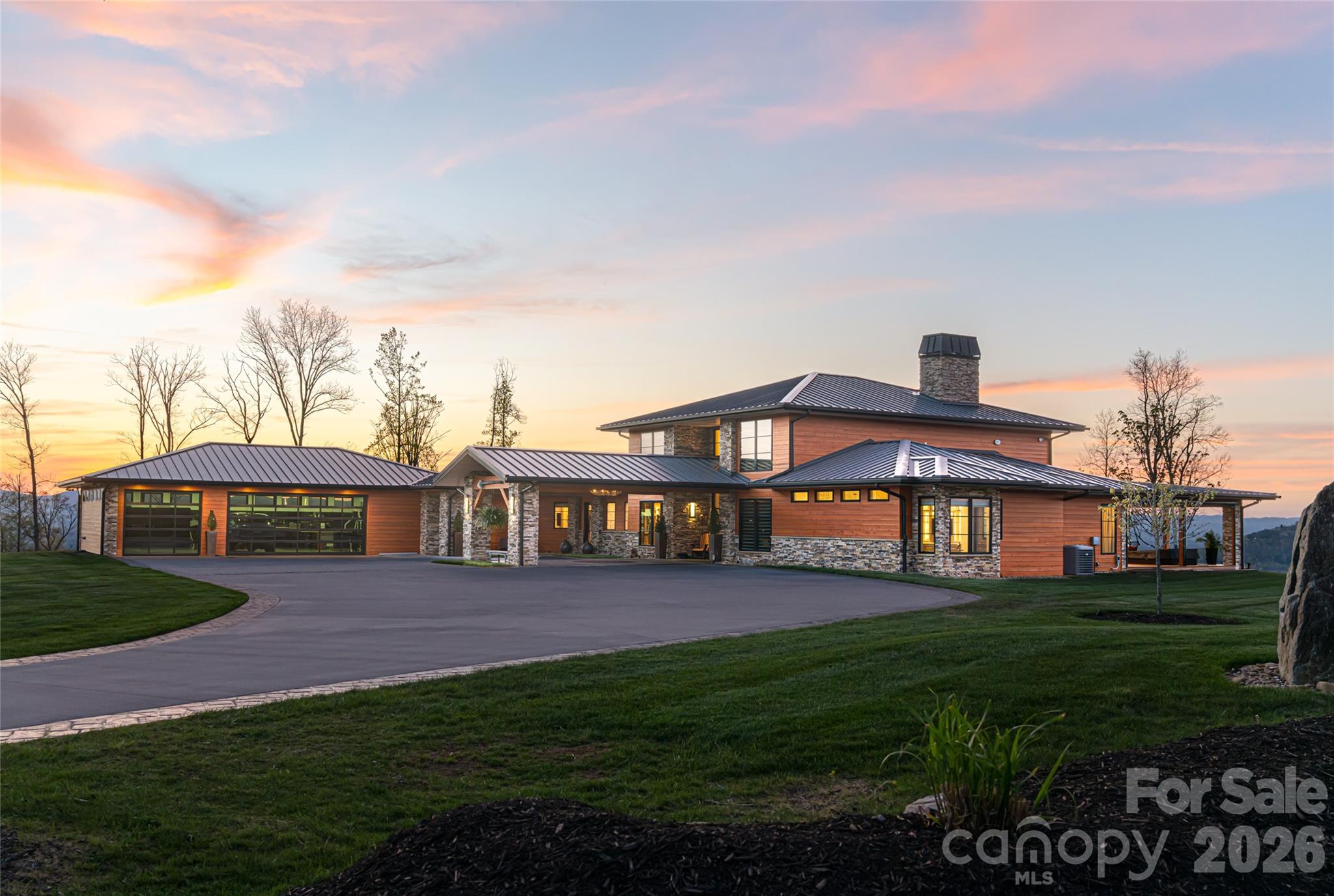 170 Bear View Road — Weaverville