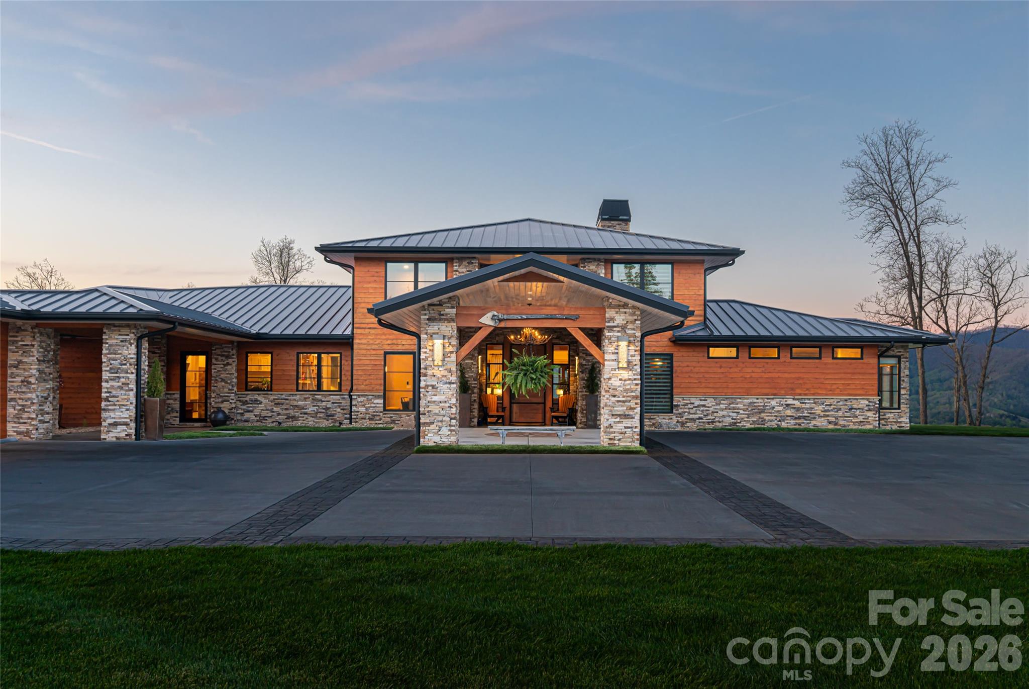 170 Bear View Road — Weaverville