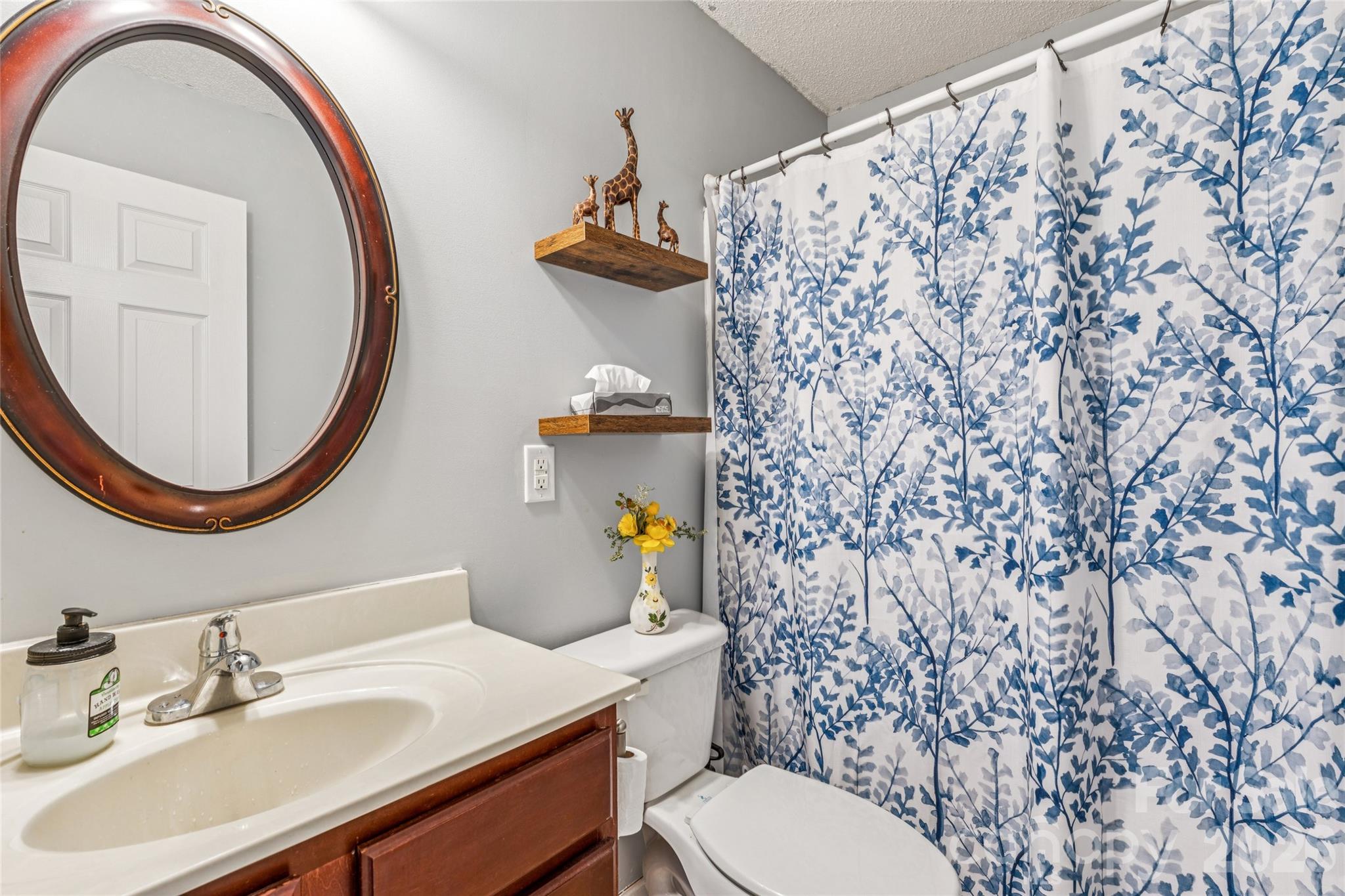 4 Miss Julia Way — Granite Falls