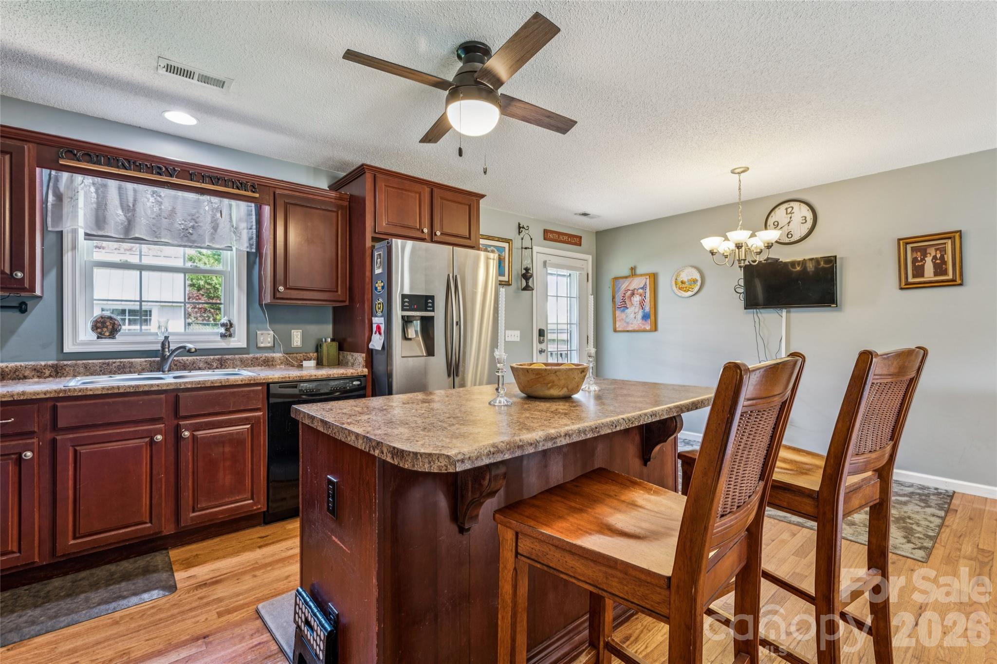 4 Miss Julia Way — Granite Falls