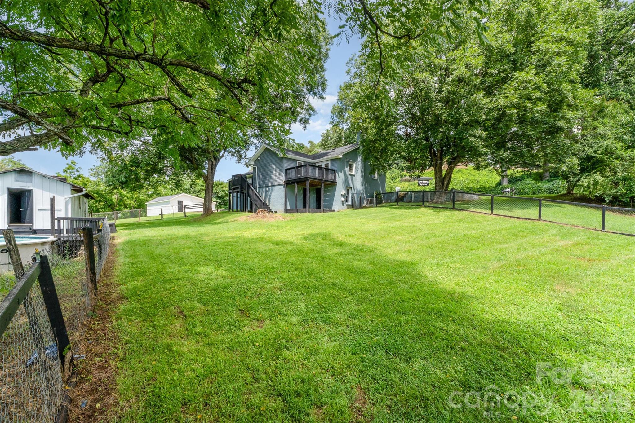 1164 Bradford Mountain Road — Lenoir