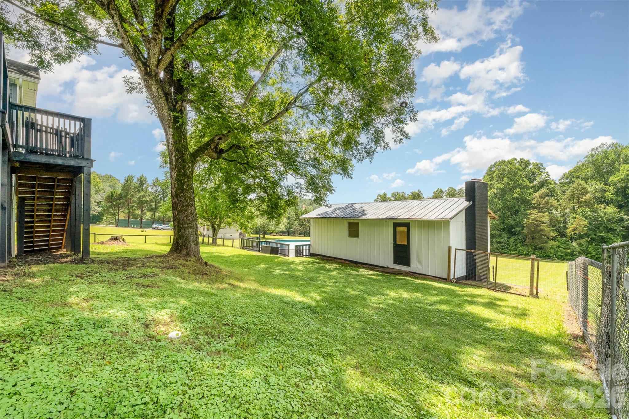 1164 Bradford Mountain Road — Lenoir