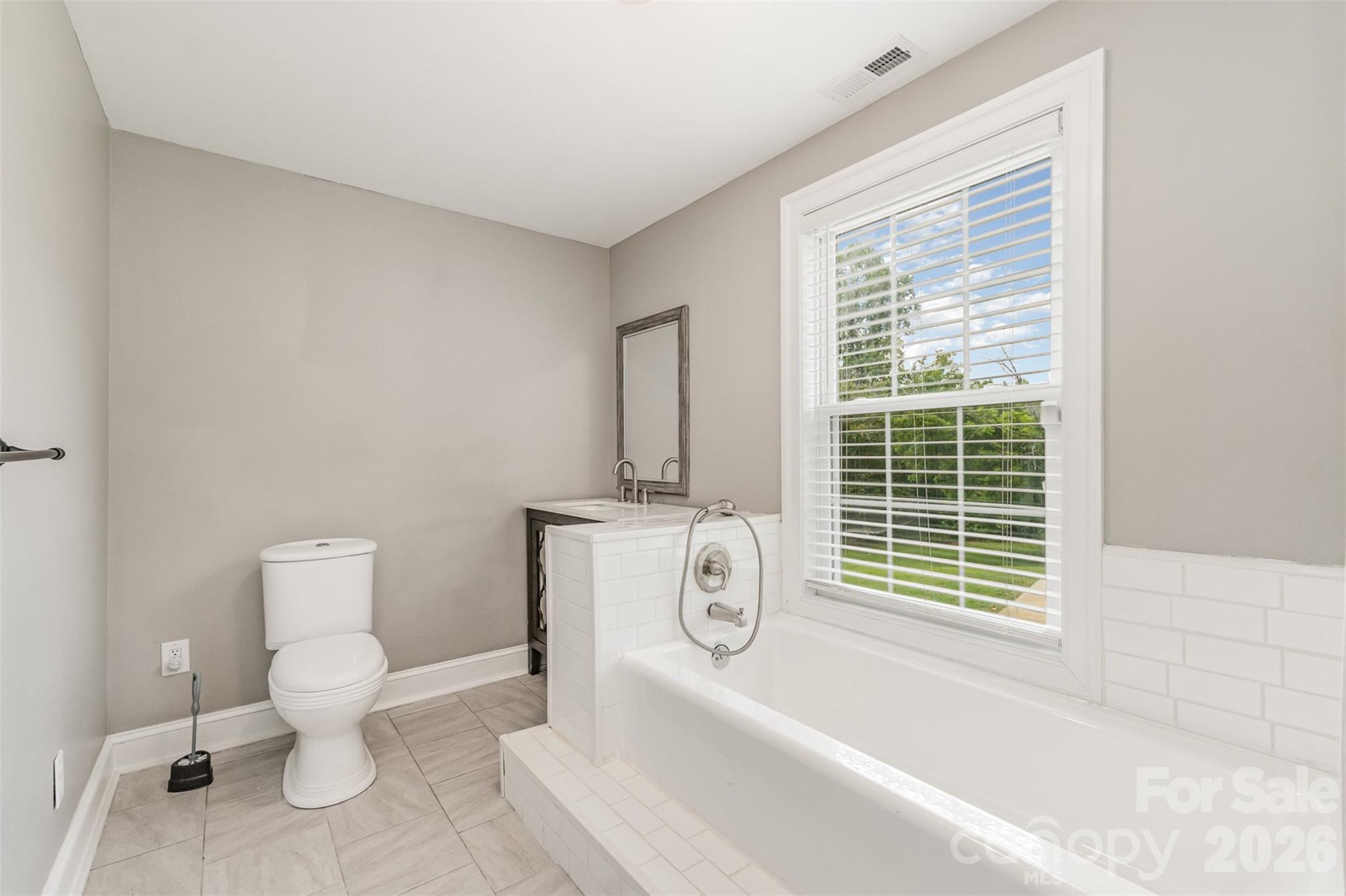 1164 Bradford Mountain Road — Lenoir