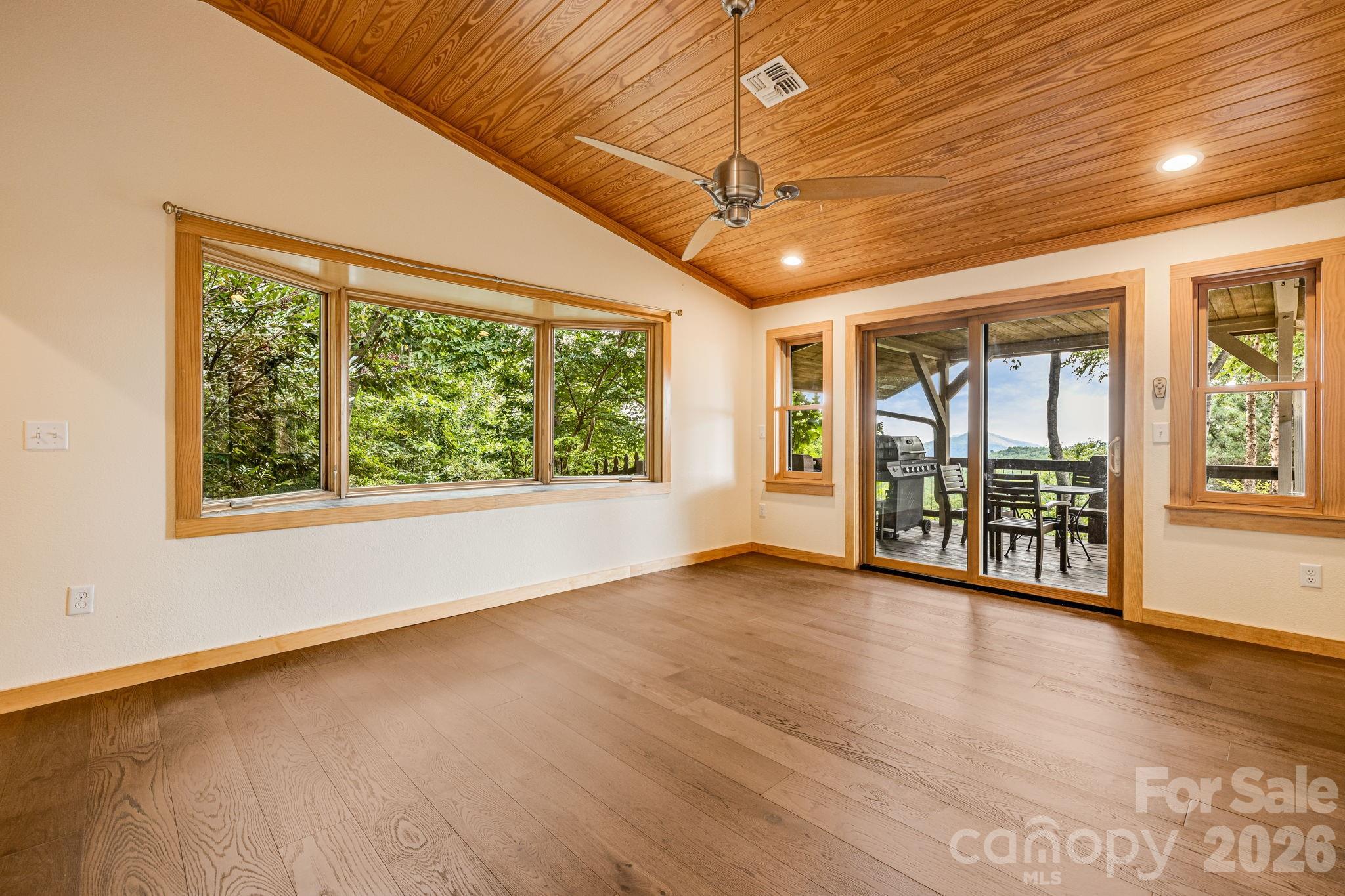 55 Glade Lane — Black Mountain