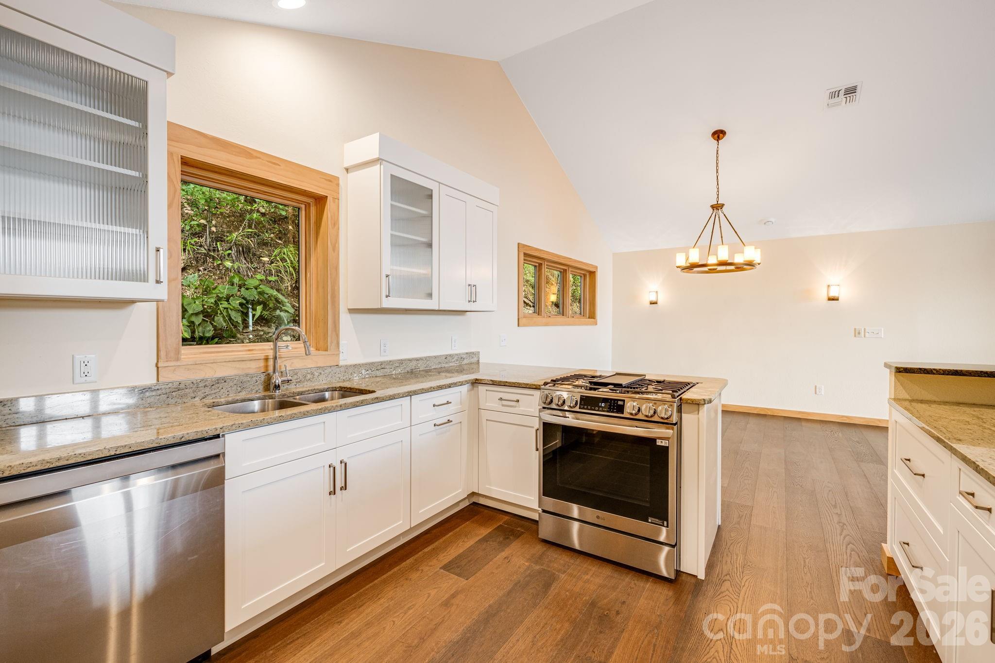 55 Glade Lane — Black Mountain