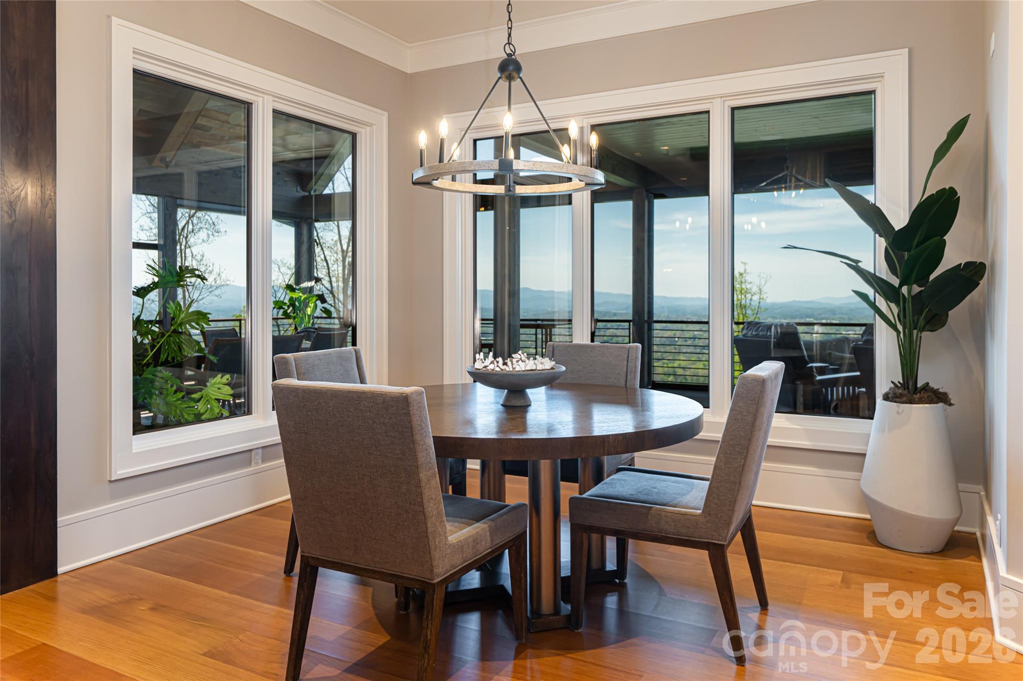 154 Bear View Road — Weaverville