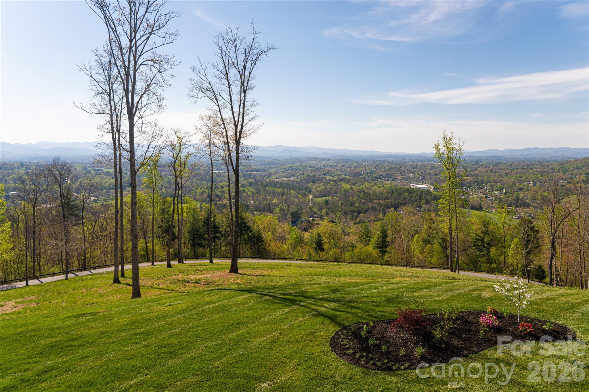 154 Bear View Road — Weaverville