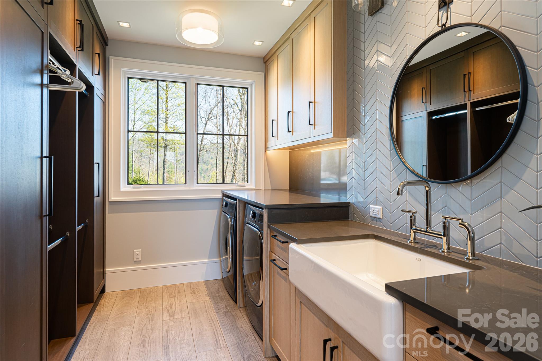 154 Bear View Road — Weaverville