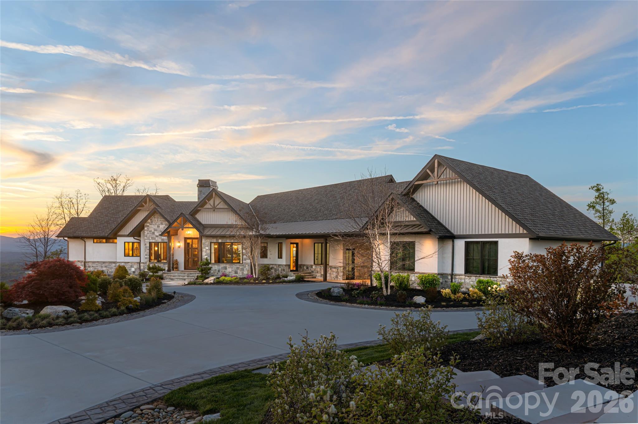 154 Bear View Road — Weaverville