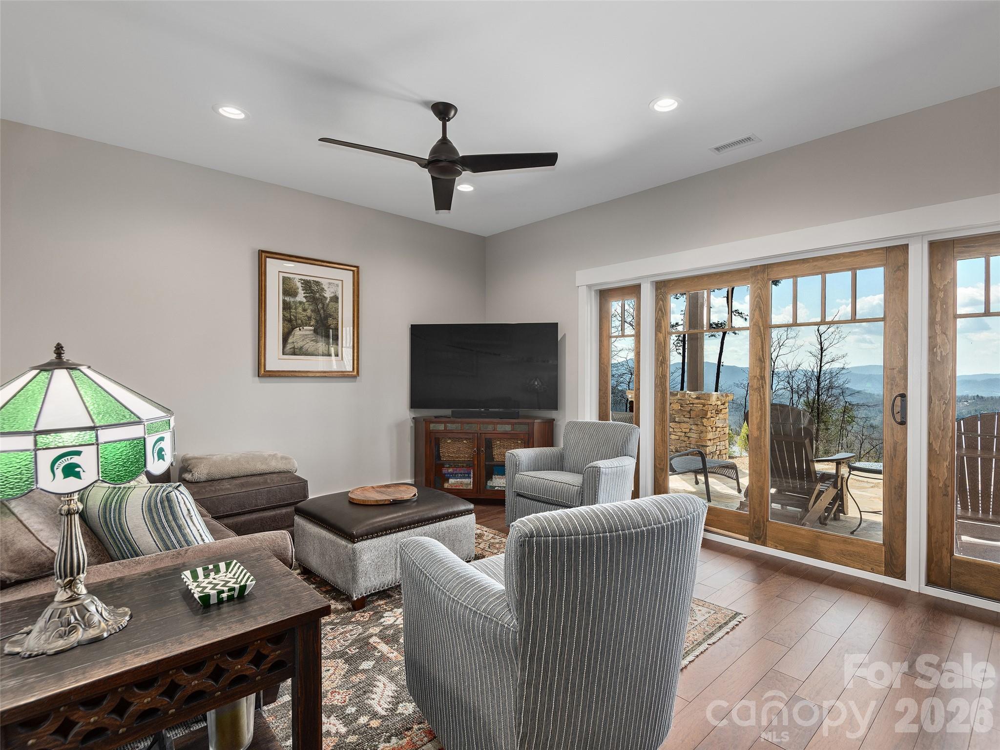 31 Wonderland Ridge Lane — Fairview