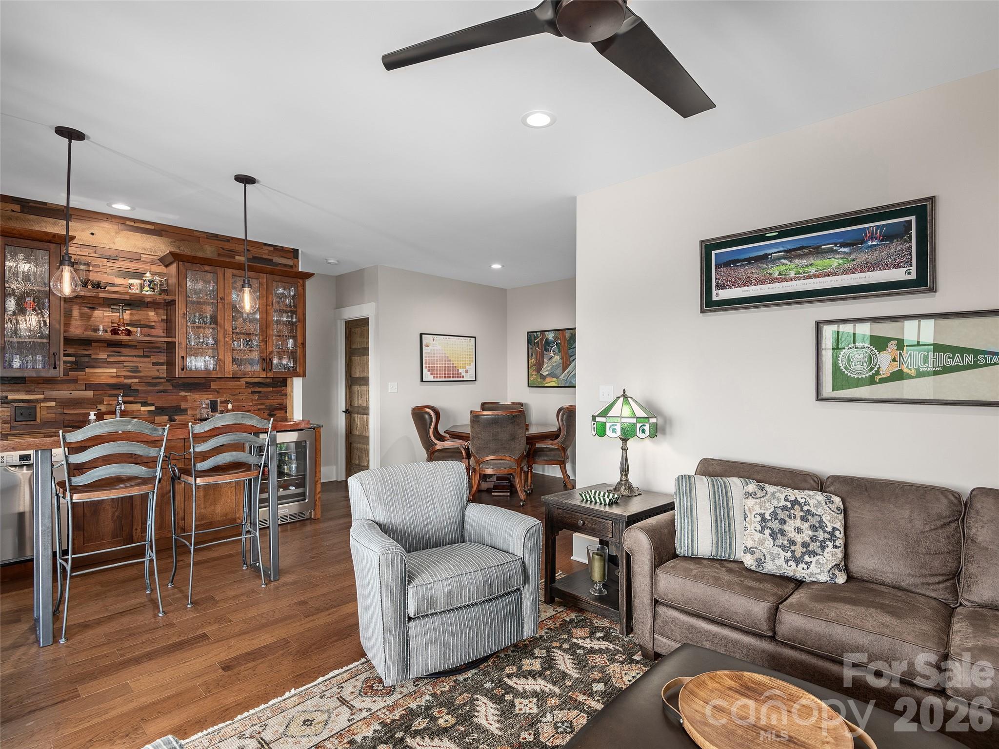 31 Wonderland Ridge Lane — Fairview