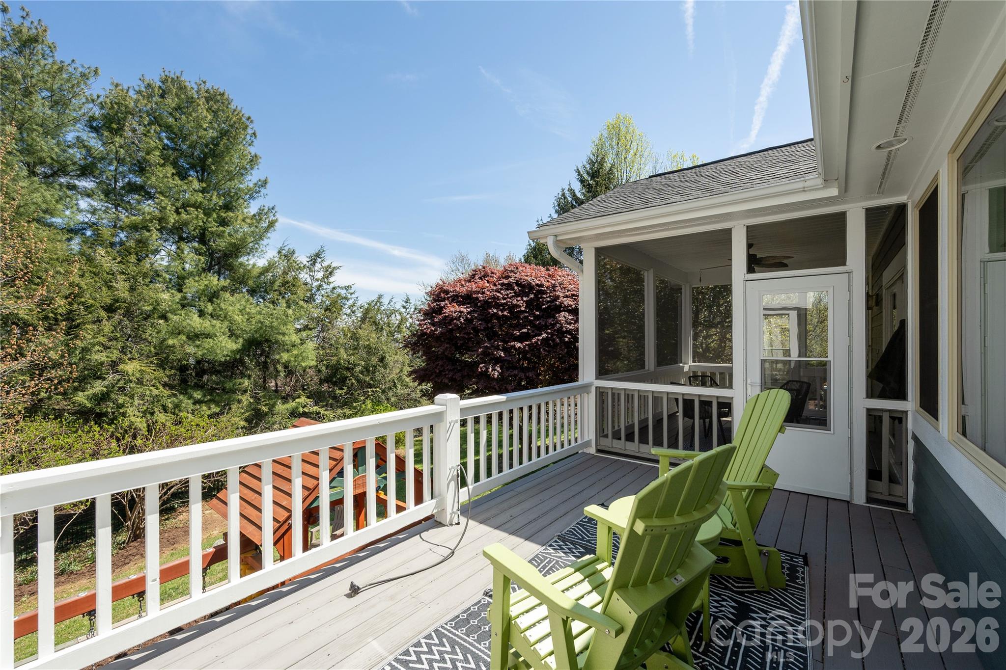 102 Brookhollow Drive — Flat Rock