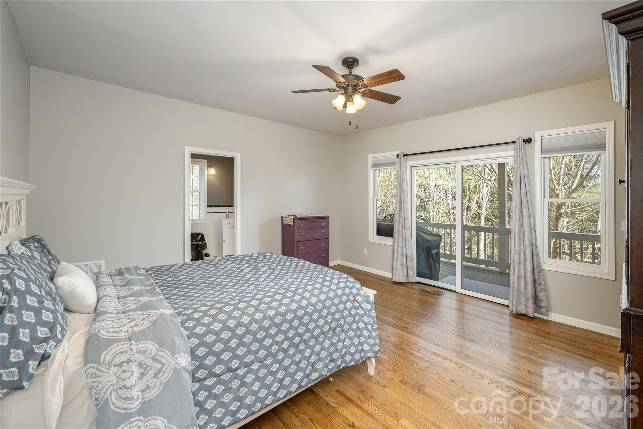 102 Brookhollow Drive — Flat Rock