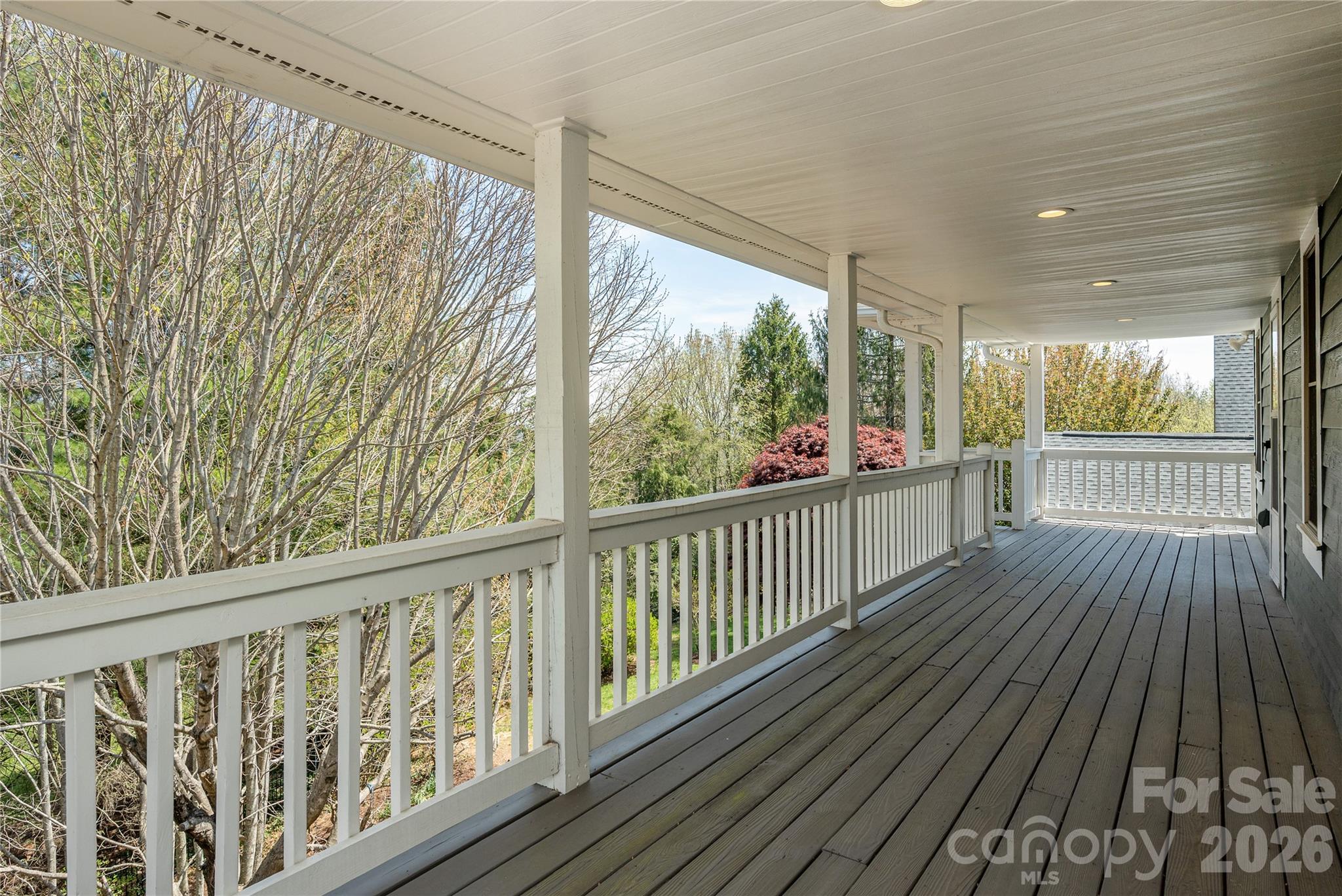 102 Brookhollow Drive — Flat Rock