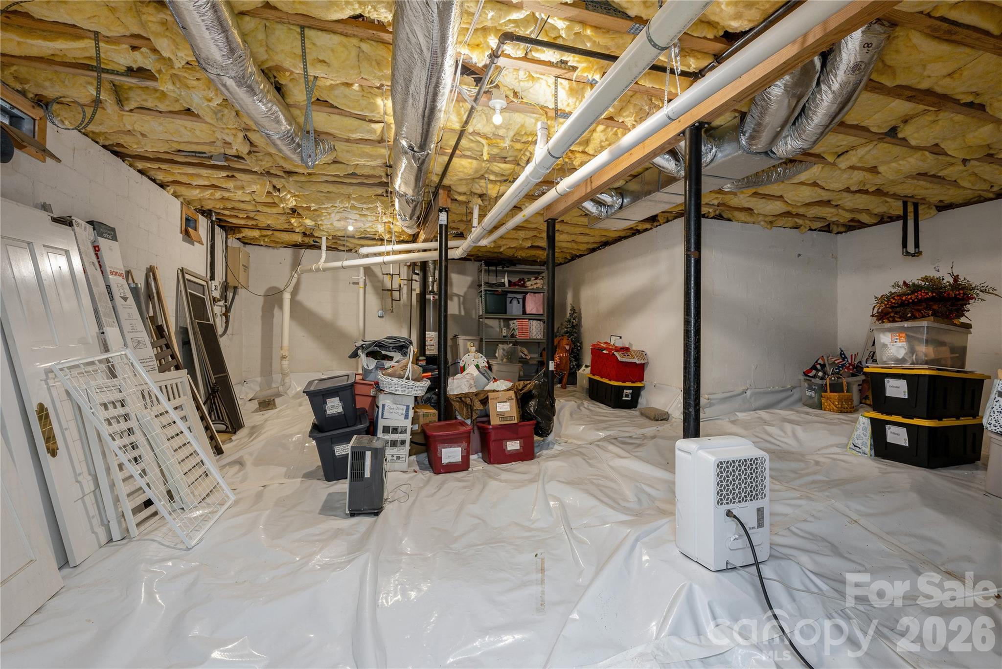 102 Brookhollow Drive — Flat Rock