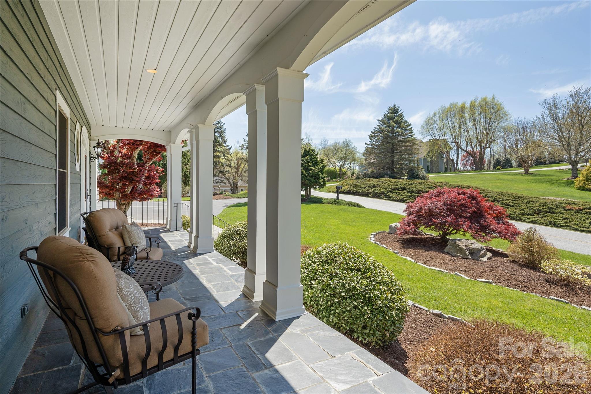102 Brookhollow Drive — Flat Rock