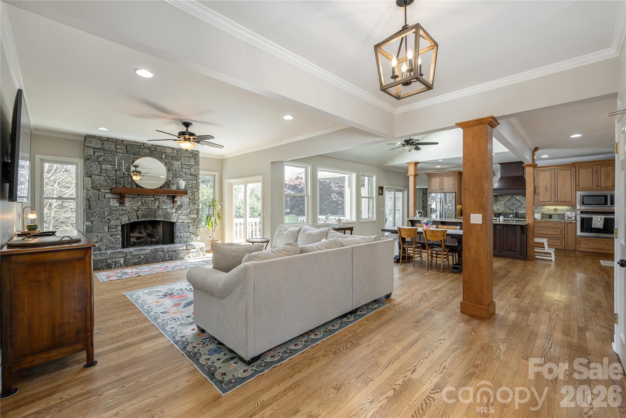 102 Brookhollow Drive — Flat Rock