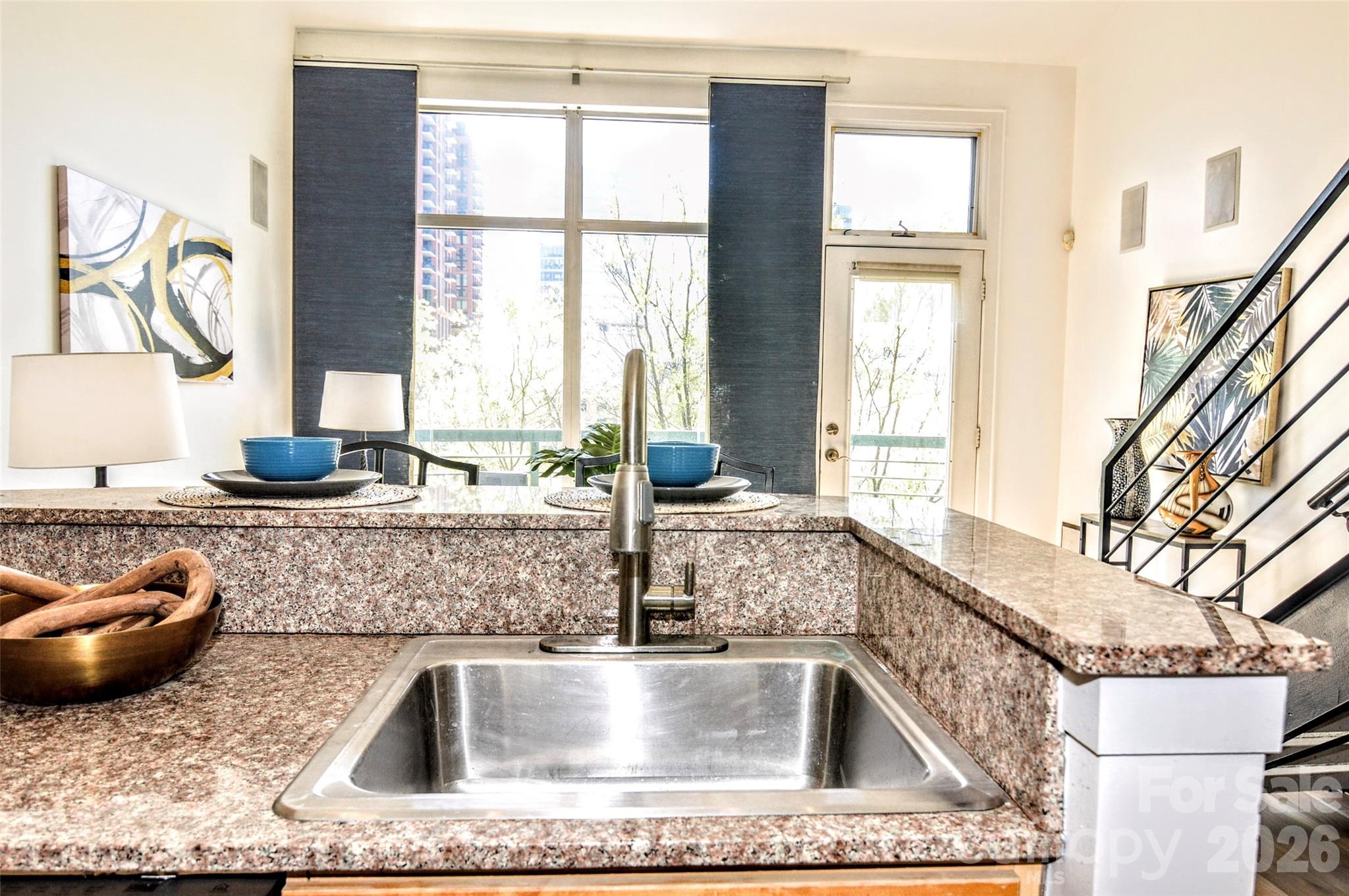 115 E Park Avenue #423 — Charlotte