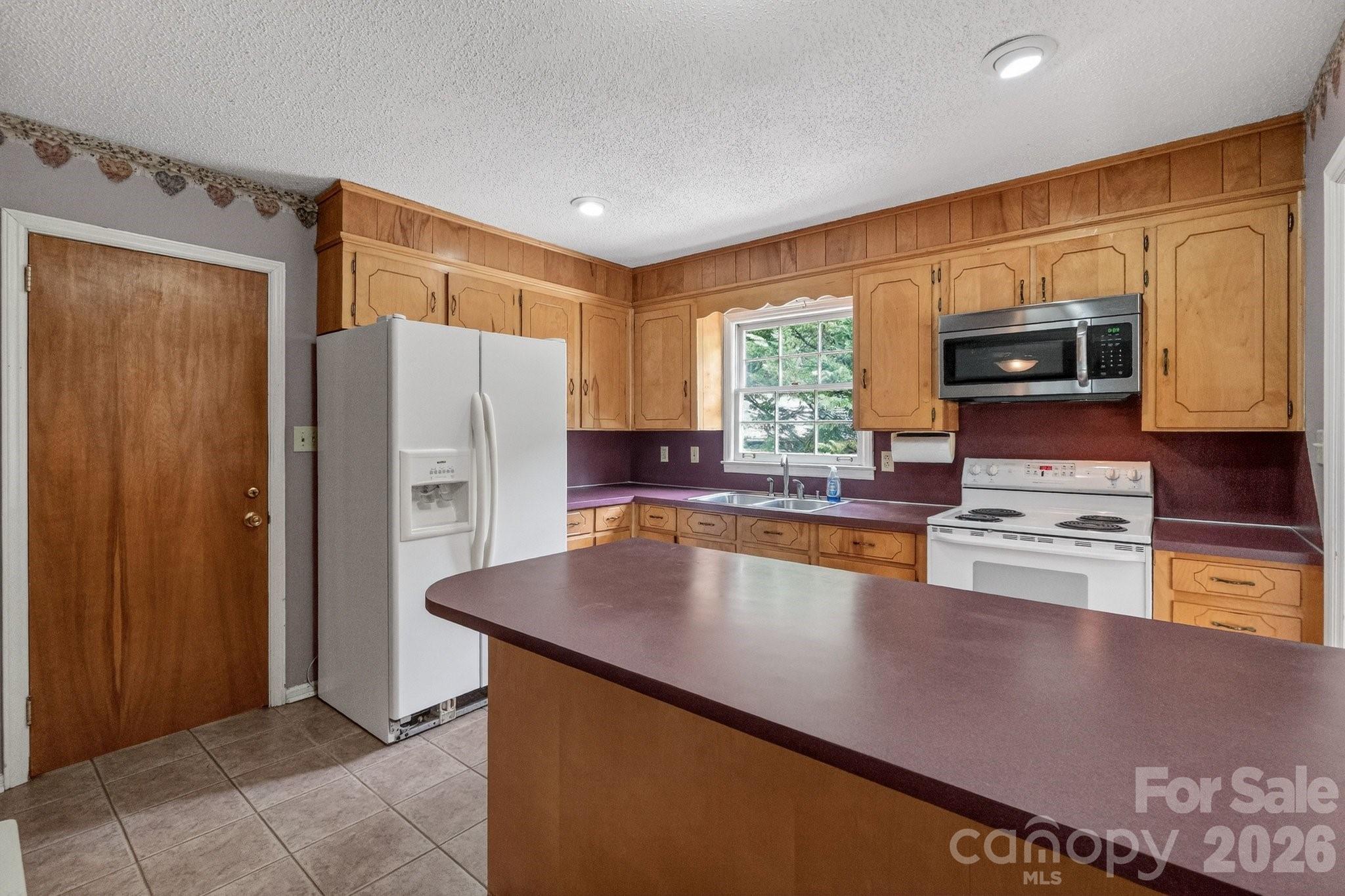710 Twin Oaks Road — Davidson