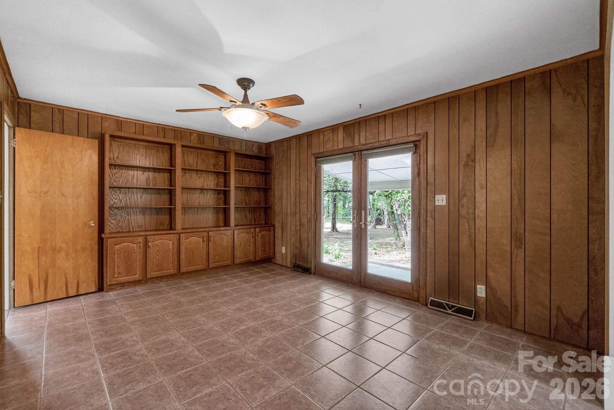 710 Twin Oaks Road — Davidson