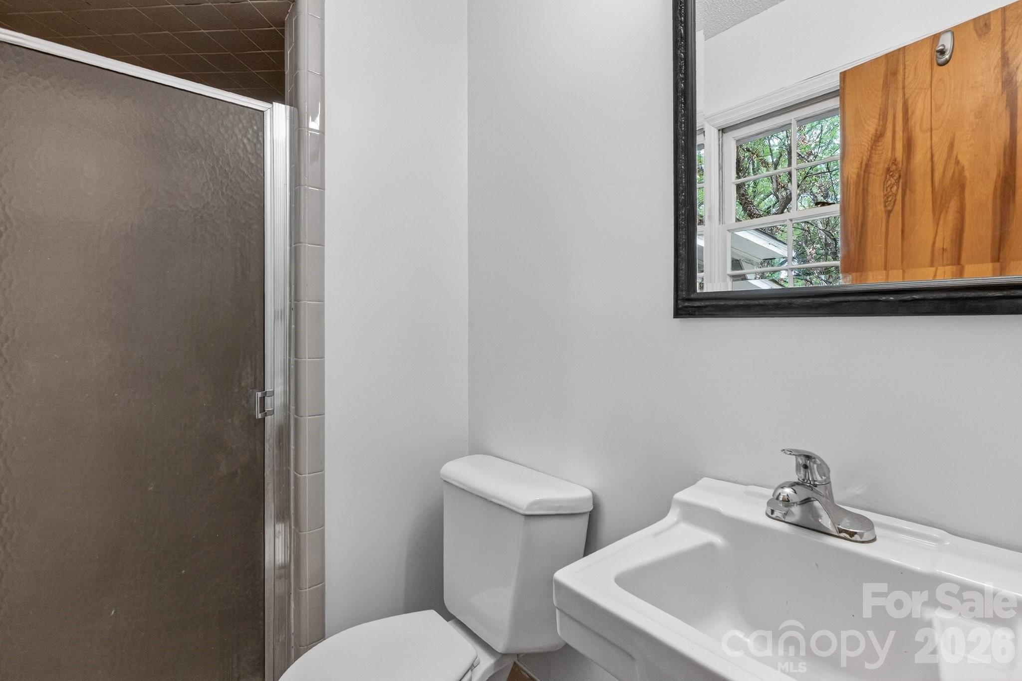 710 Twin Oaks Road — Davidson