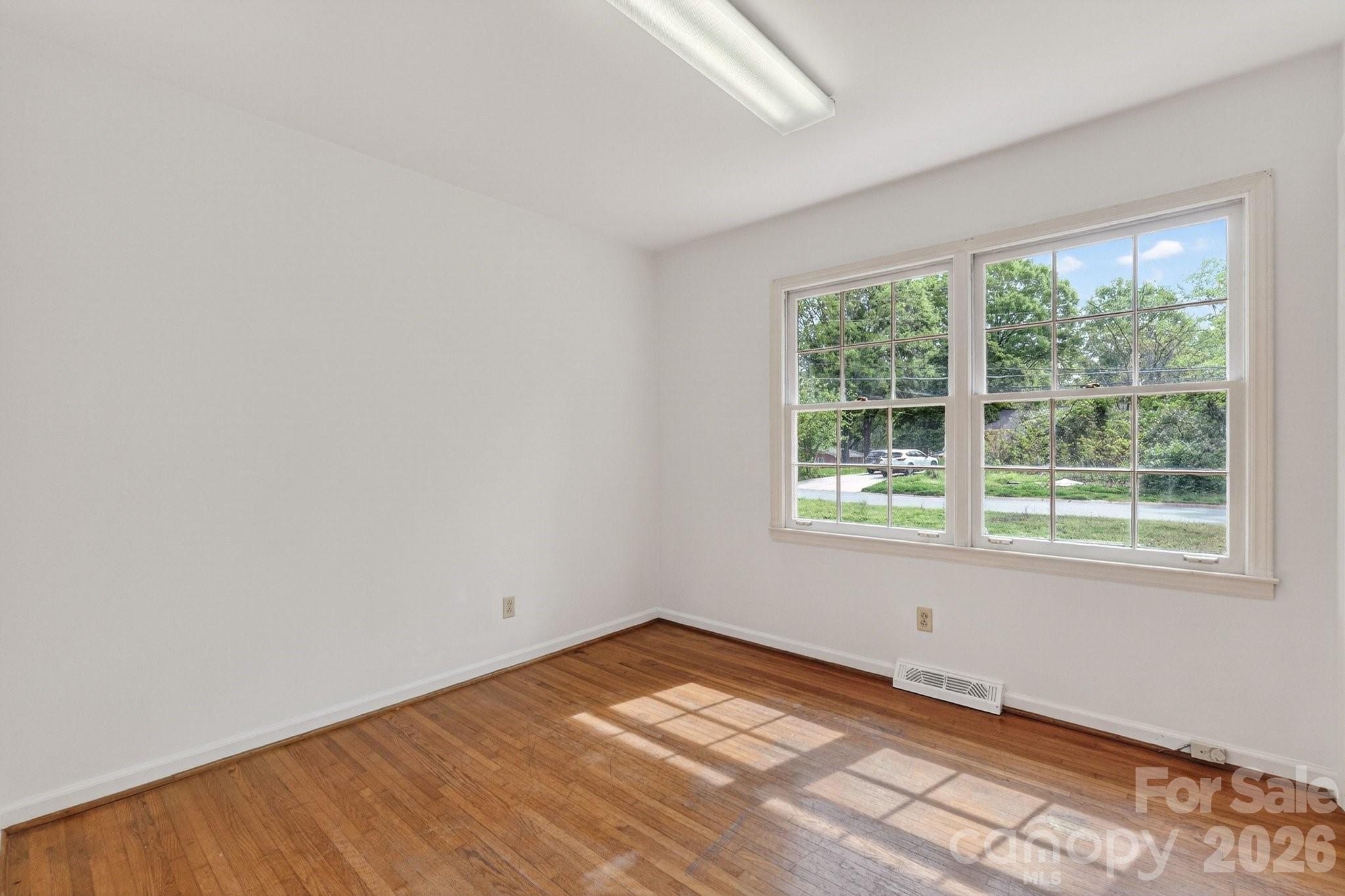 710 Twin Oaks Road — Davidson