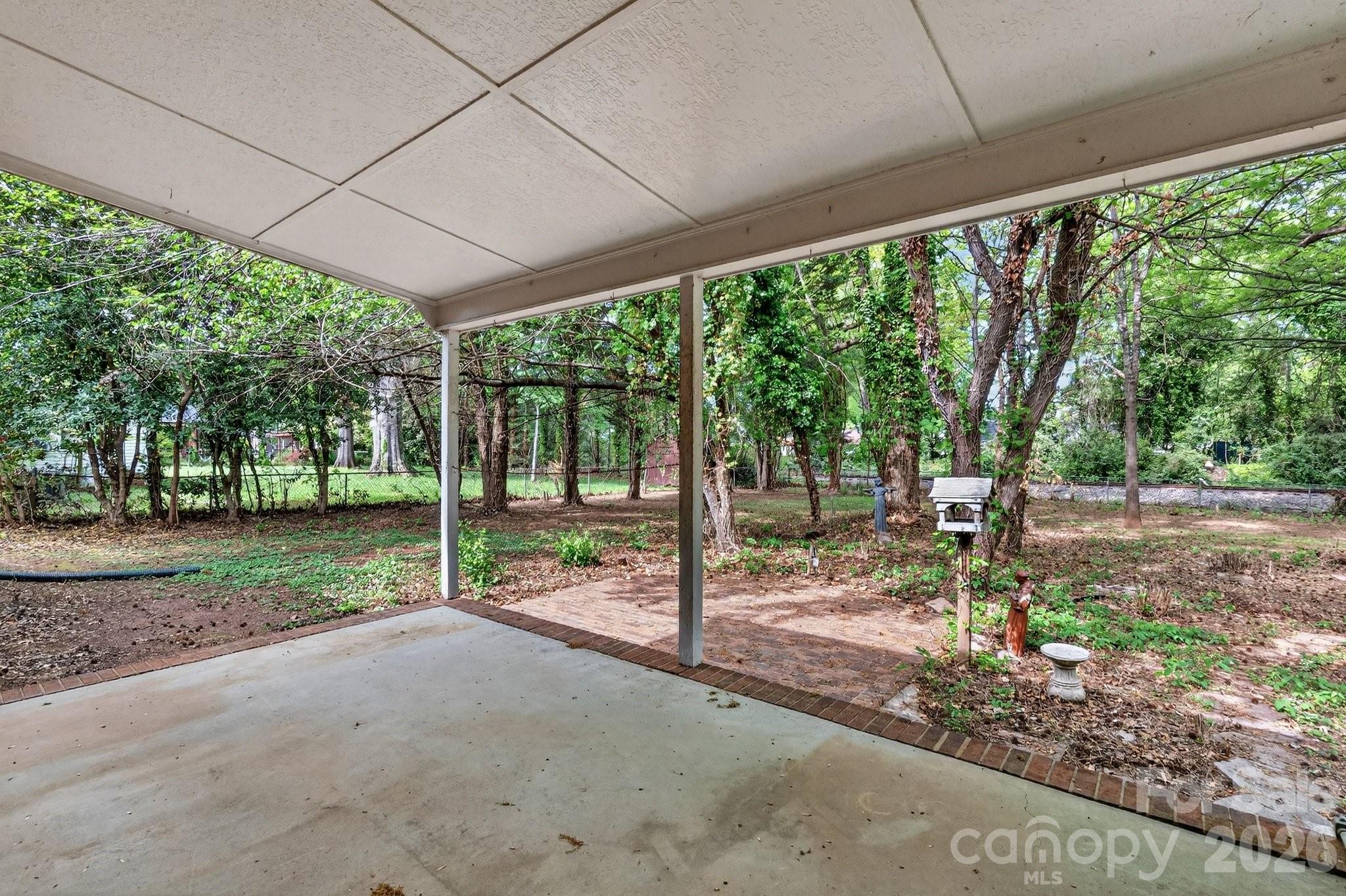 710 Twin Oaks Road — Davidson