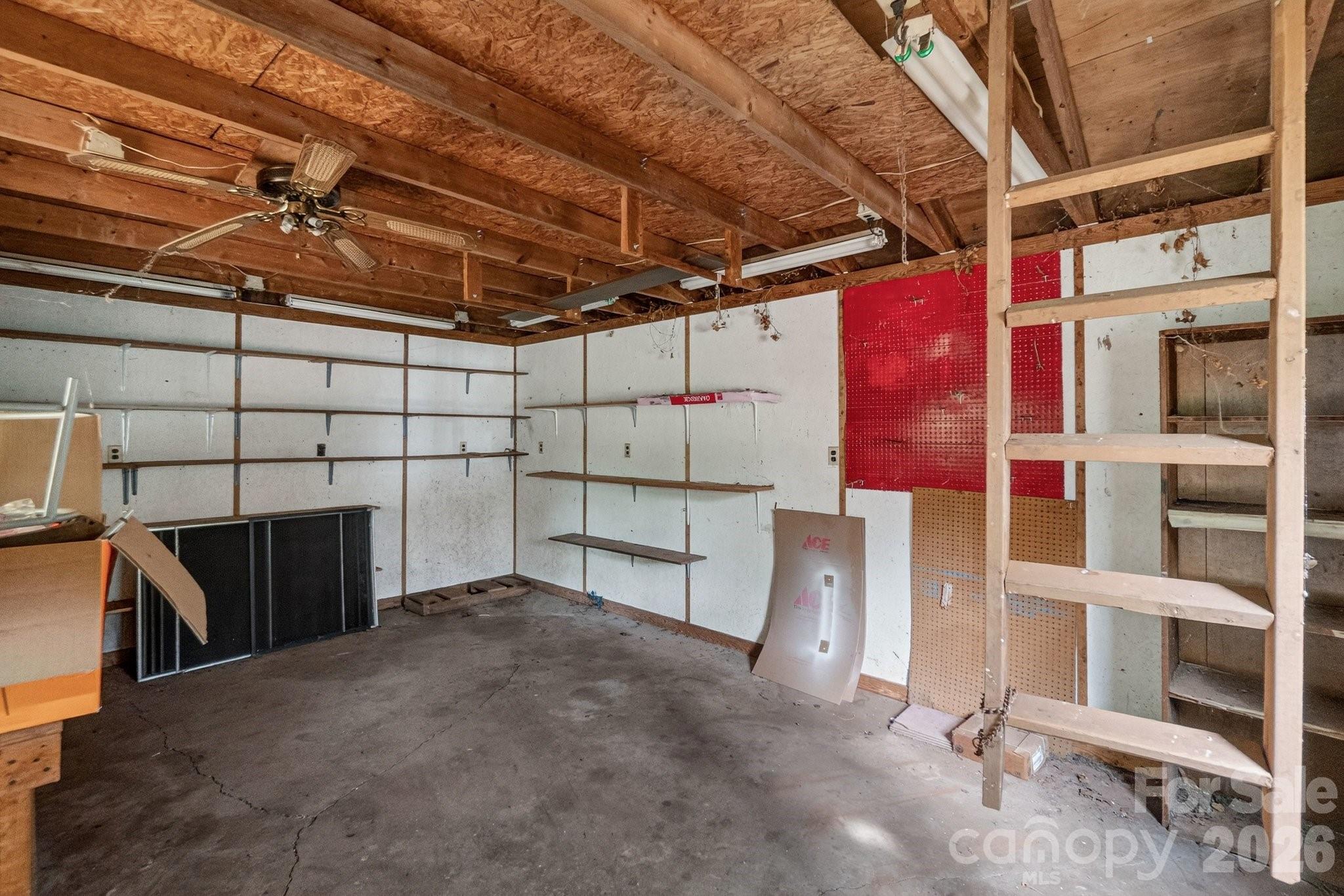 710 Twin Oaks Road — Davidson