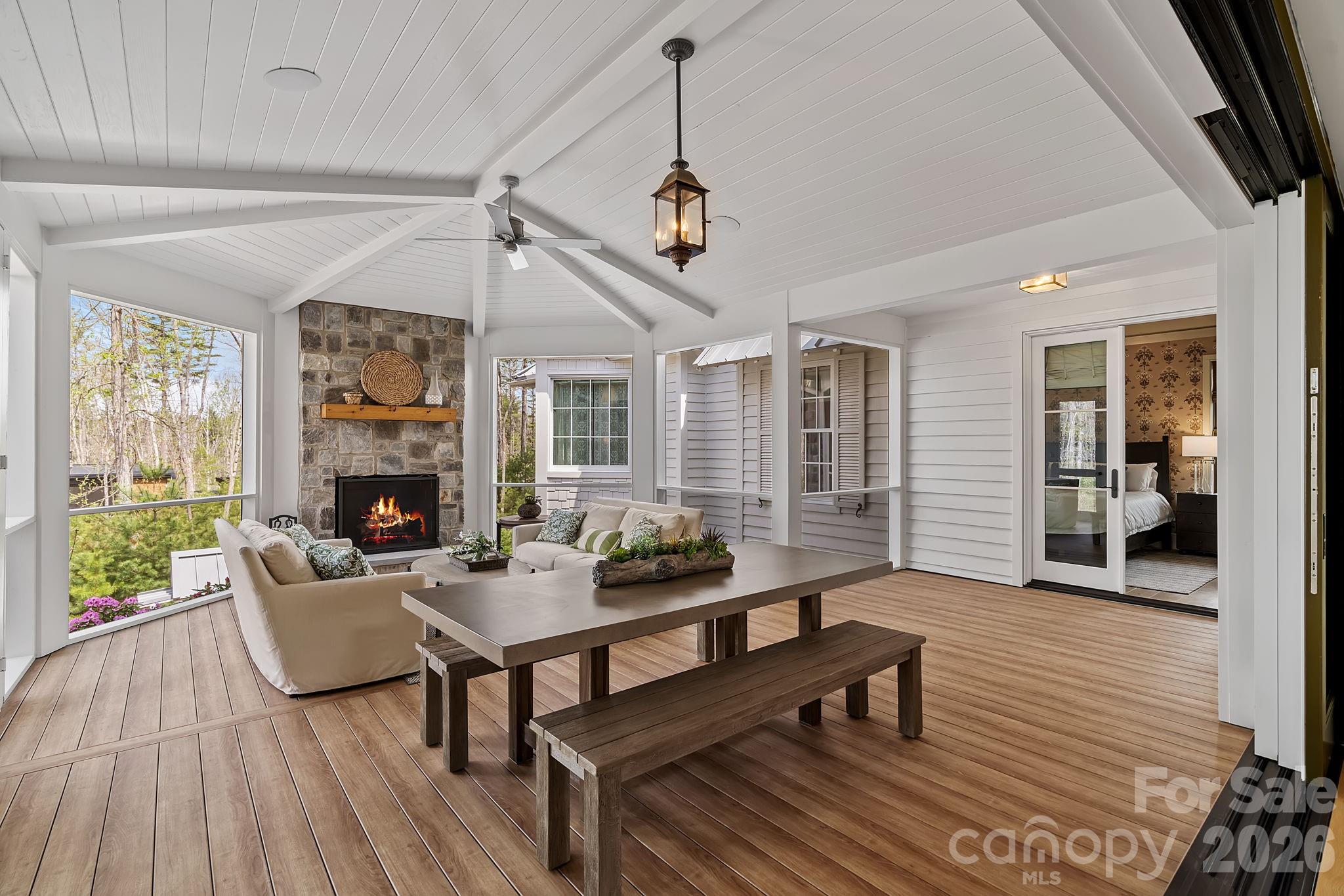 97 Emerald Necklace Drive — Asheville